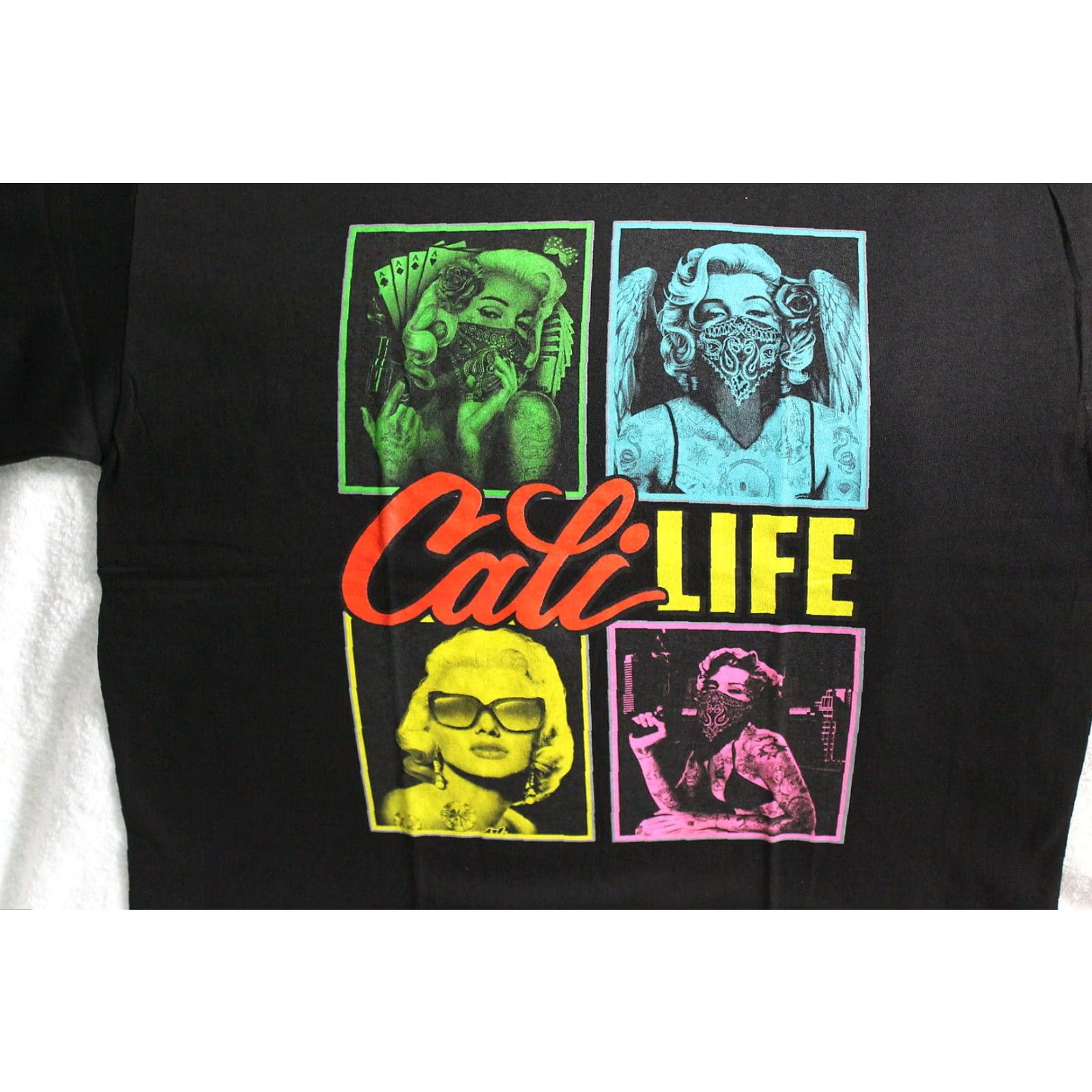 Vintage VINTAGE Marilyn Monroe California T-Shirt Unisex XL Cotton Graphic Tee Black 90s Tattoo Wings Cards Aces Size US XL / EU 56 / 4 - 2 Thumbnail