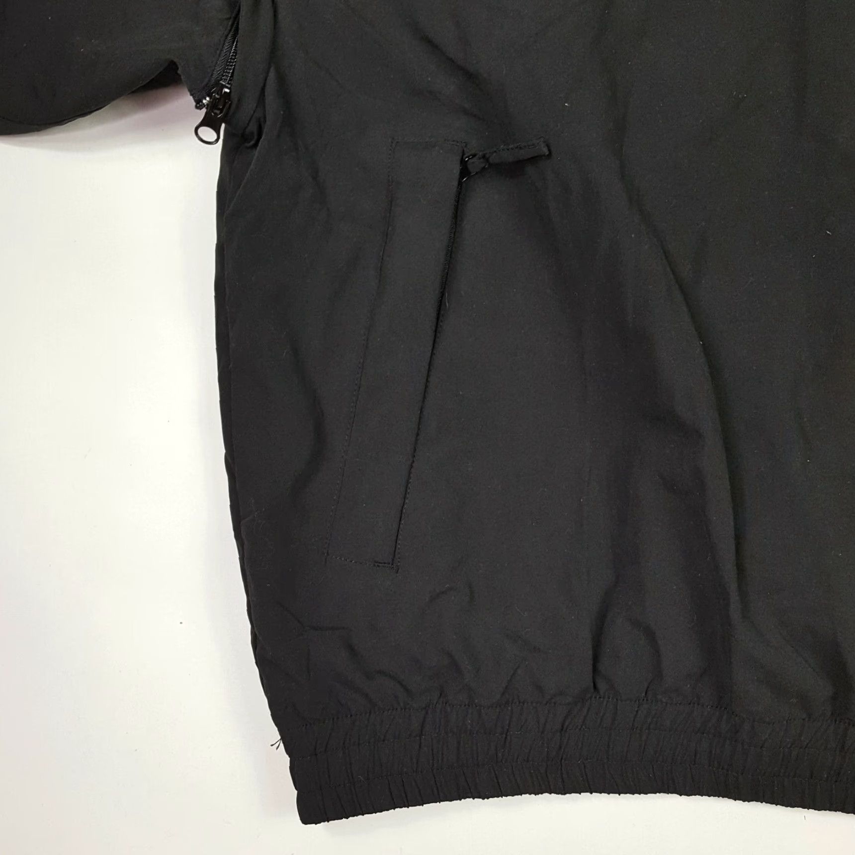 Tres Bien VINTAGE Tres Bien Convertible Men's 2XL 1/4 Zip Black Windbreaker Jacket Removable Sleeves | All Seasons | Embroidered Size US XXL / EU 58 / 5 - 4 Thumbnail