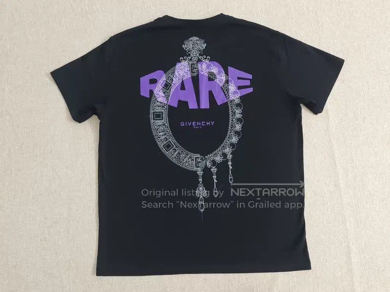 Givenchy Givenchy Short Sleeve T-shirt Size US L / EU 52-54 / 3 - 7 Thumbnail