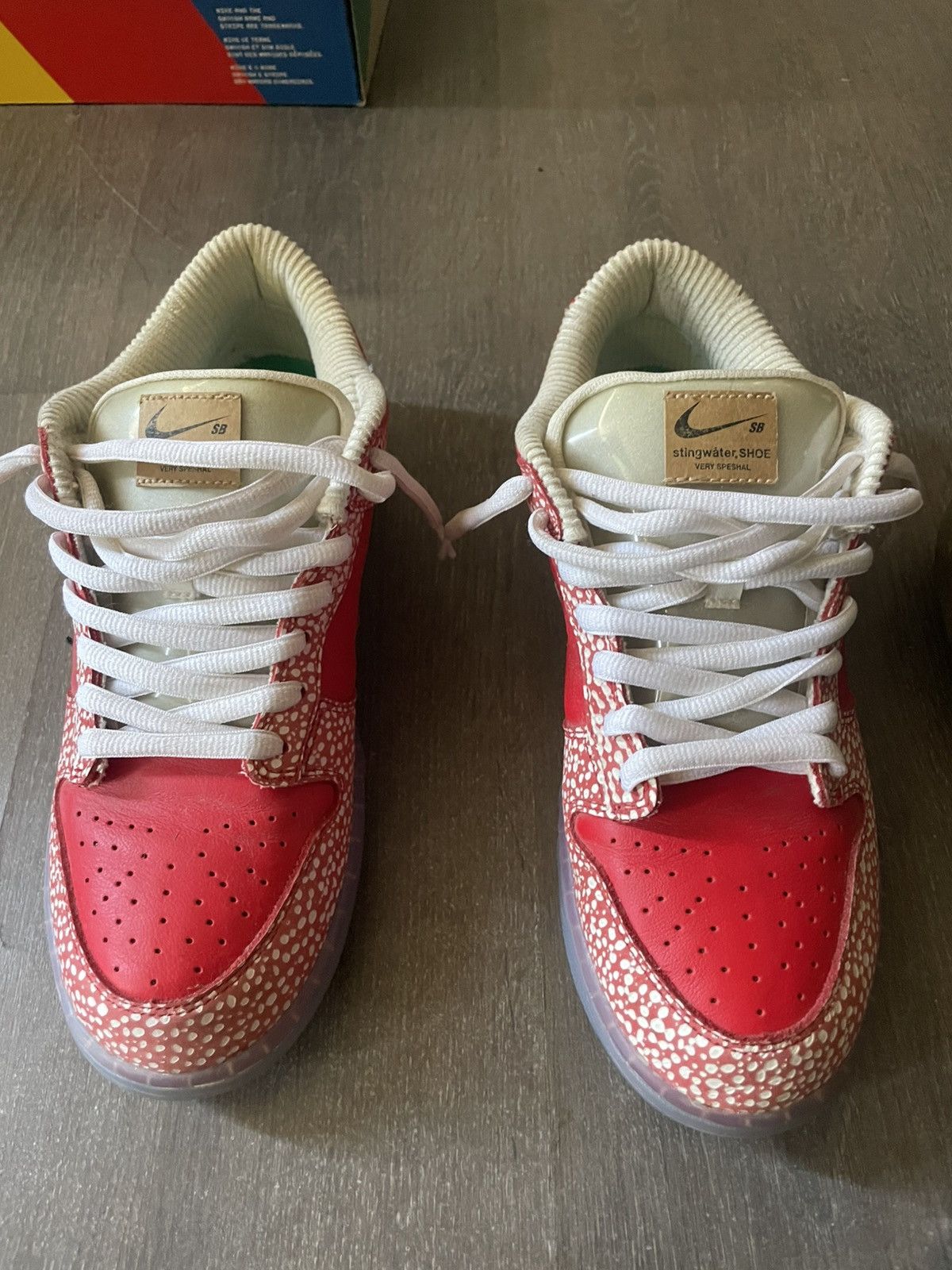 Nike Nike SB Dunk Low x Stingwater Magic Mushroom Size US 9.5 / EU 42-43 - 4 Thumbnail