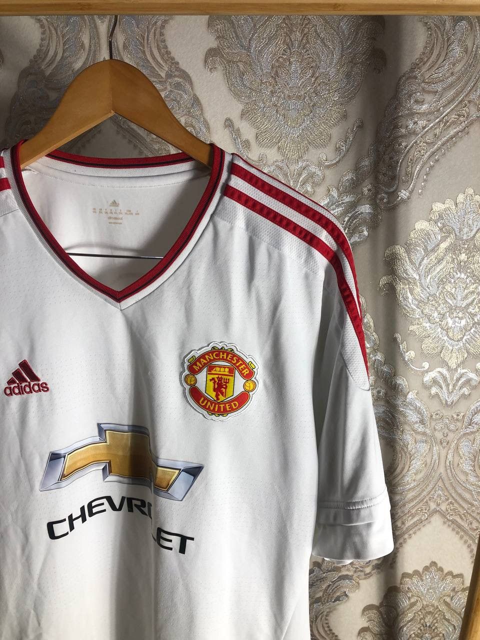 Adidas VINTAGE ADIDAS FC MANCHESTER UNITED ENGLAND SOCCER JERSEY Size US XXL / EU 58 / 5 - 2 Thumbnail