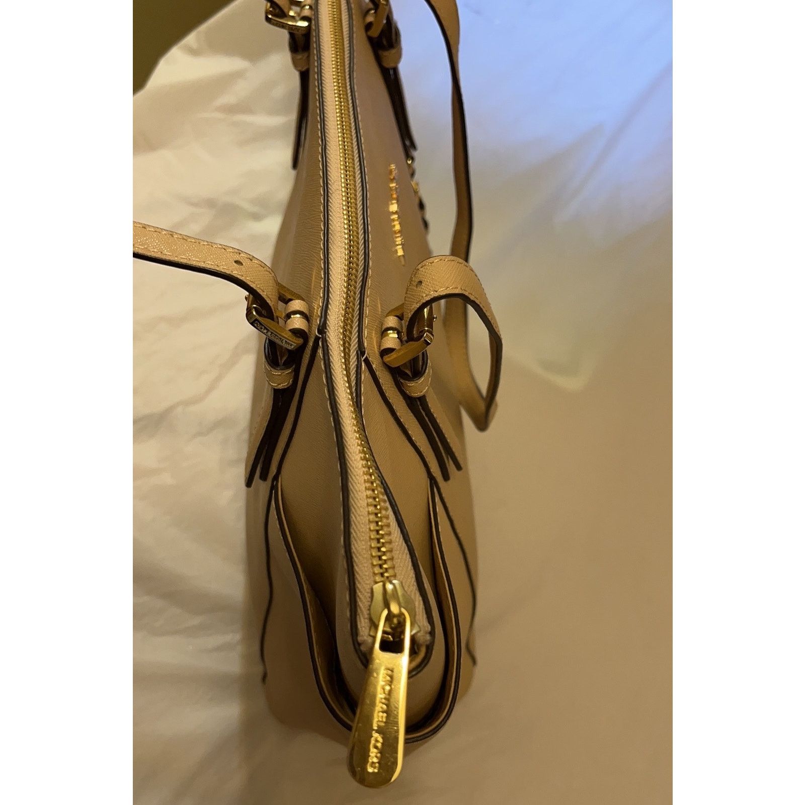 Michael Kors Michael Kors Jet Set Top Zip Tote Beige Large Shoulder Bag Size ONE SIZE - 7 Thumbnail