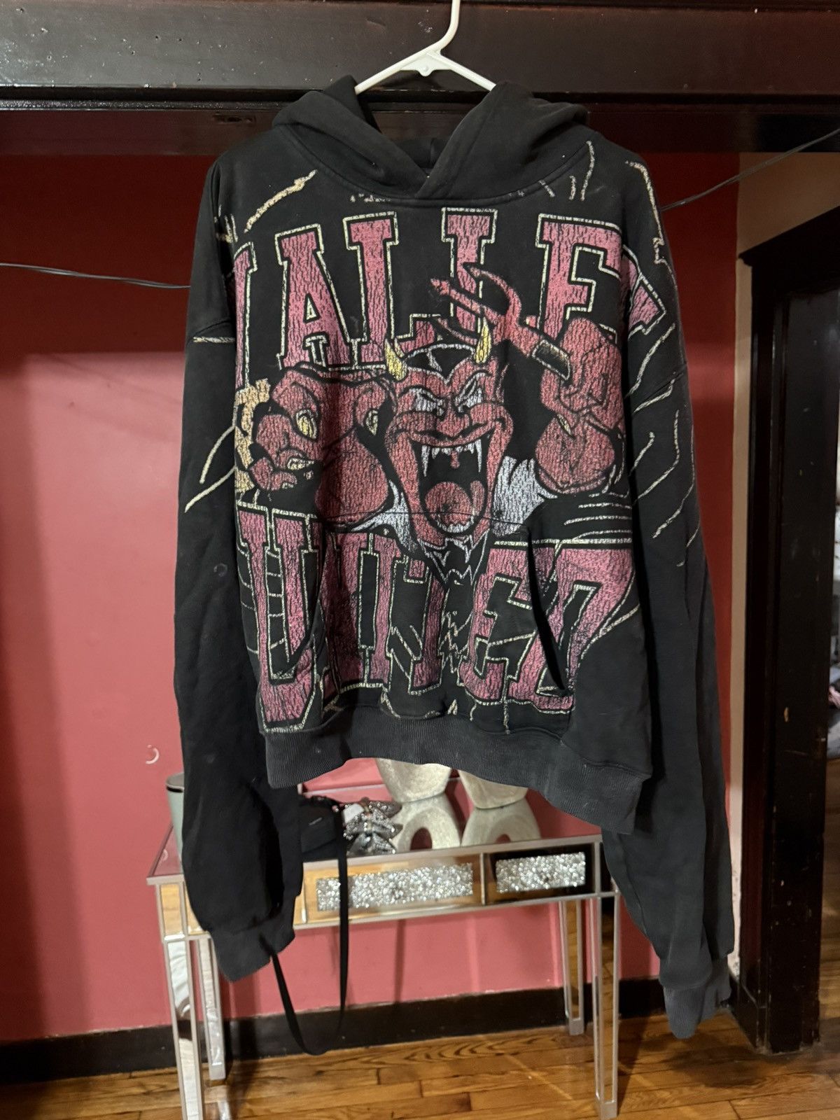 Vale Vale Valley Mascot Hoodie Pullover Size XL Size US XL / EU 56 / 4 - 1 Thumbnail