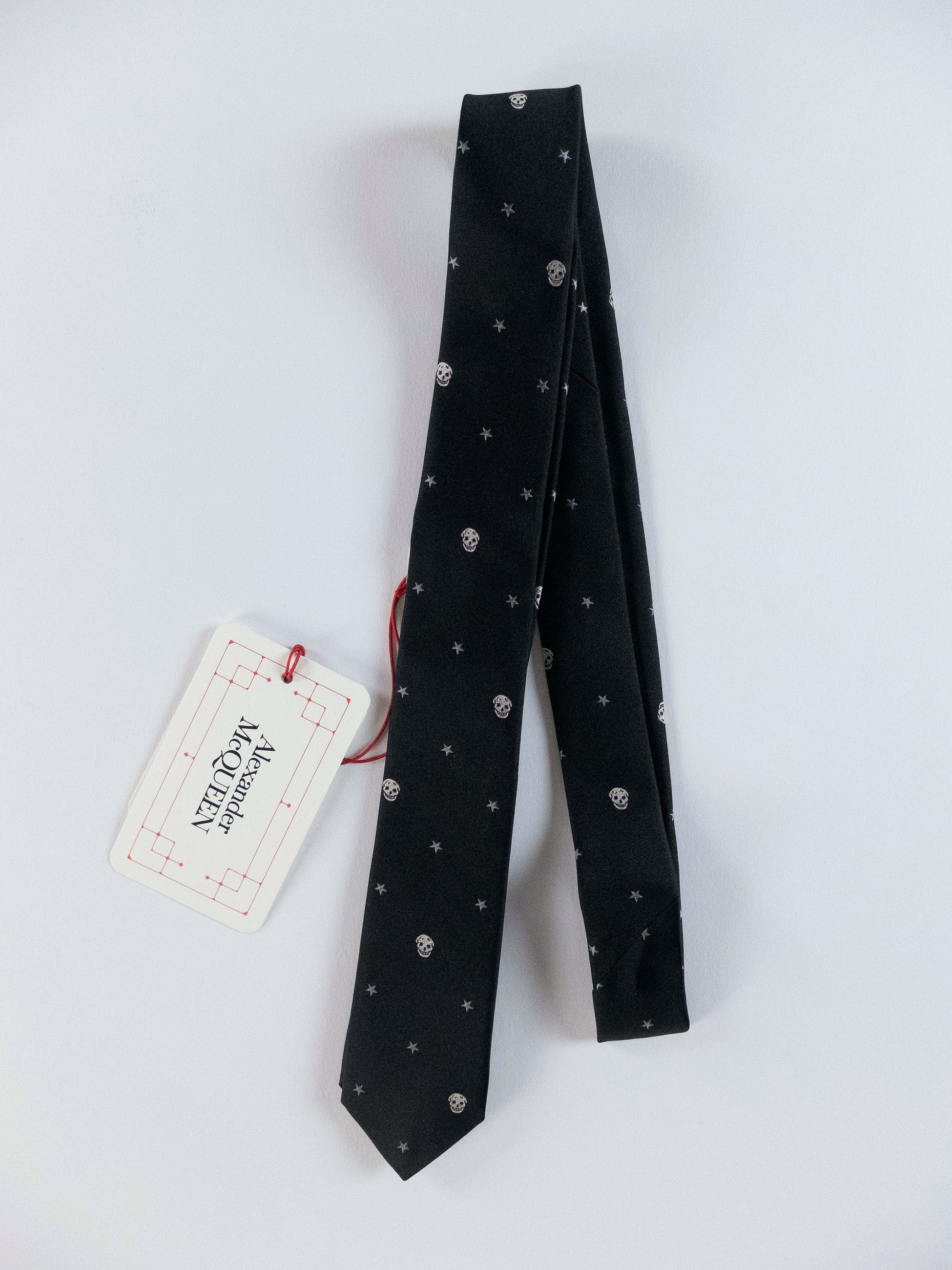 Alexander McQueen ALEXANDER MCQUEEN black skulls & stars motif skinny silk tie Size ONE SIZE - 1 Thumbnail