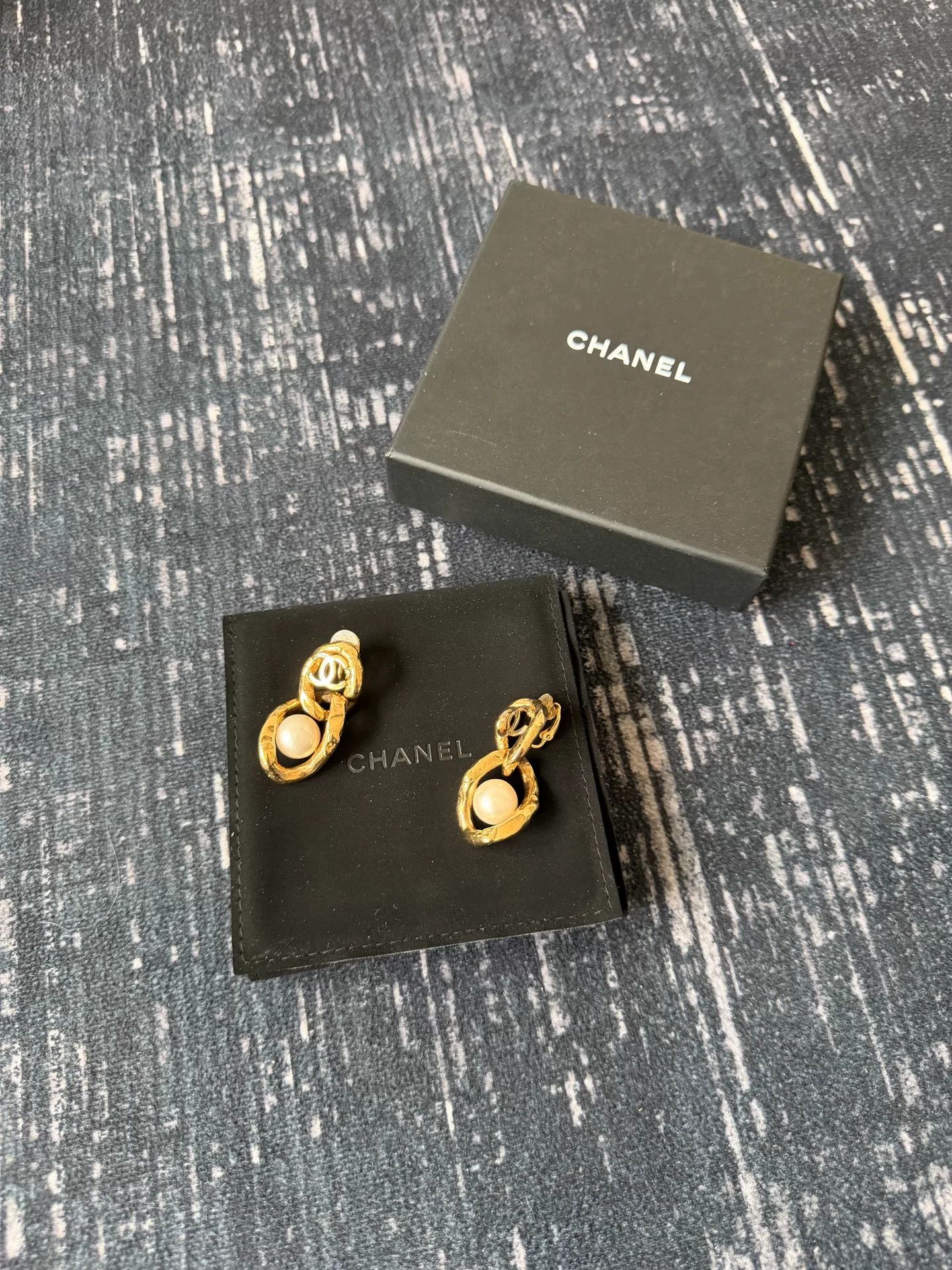 Chanel vintage gold Chanel double C logo earrings Size ONE SIZE - 1 Thumbnail