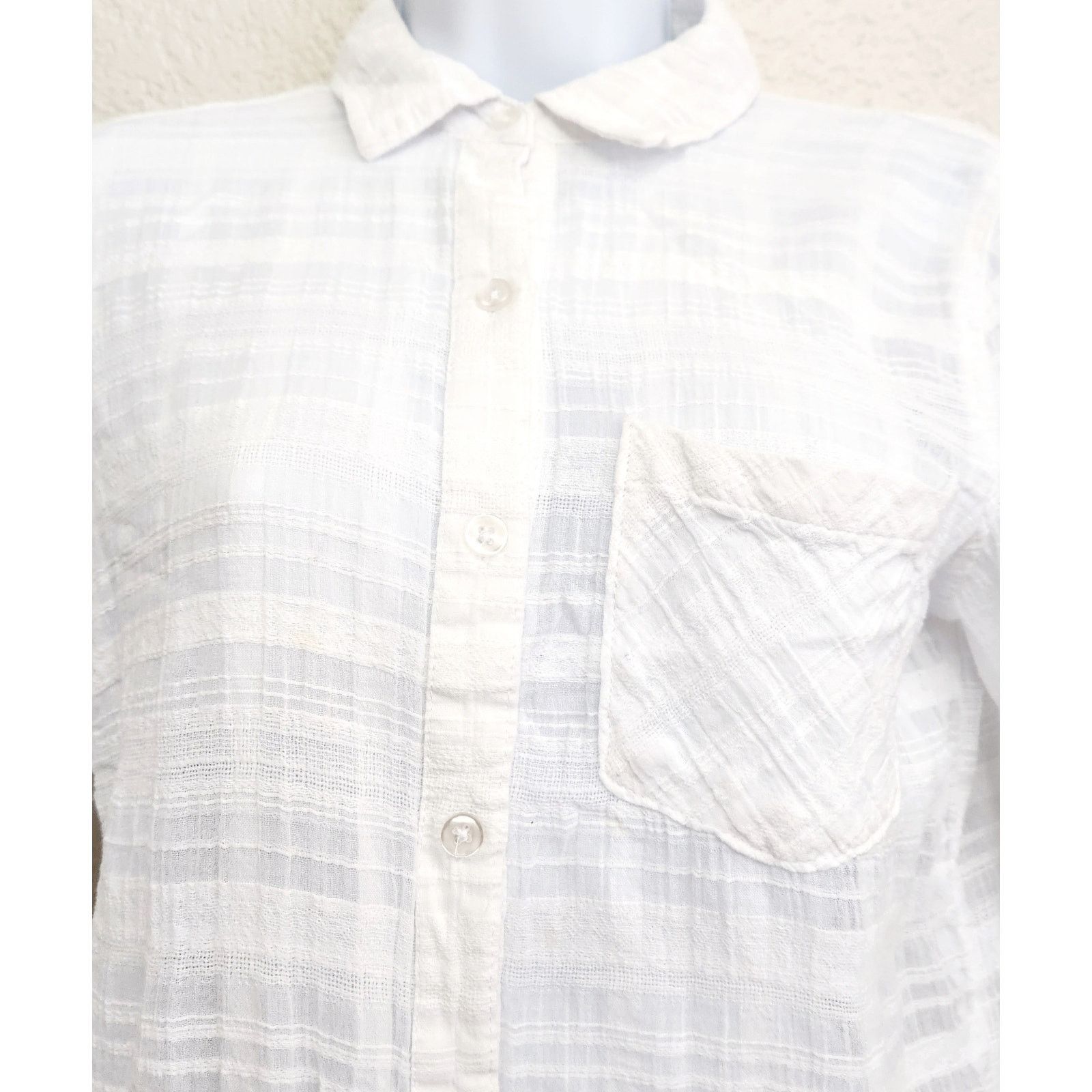Aeropostale Aeropostale White Sheer Woven Material Button Up Top Medium Size M / US 6-8 / IT 42-44 - 2 Thumbnail