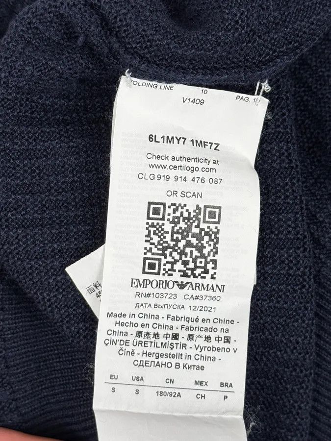 Emporio Armani AW2021 Emporio Armani Navy Textured Wool Sweater Size US S / EU 44-46 / 1 - 10 Thumbnail