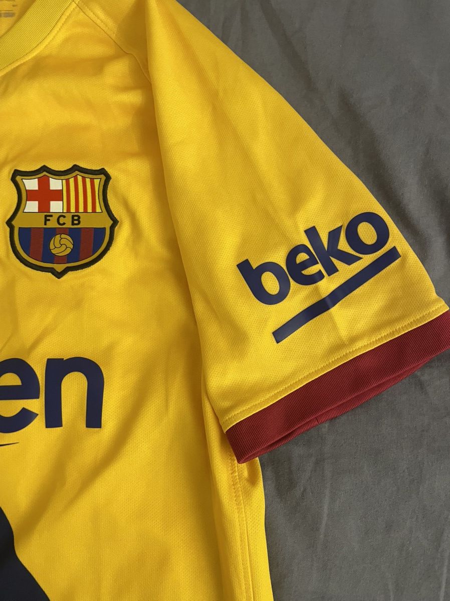 Nike Fc Barcelona away jersey Size US S / EU 44-46 / 1 - 5 Thumbnail