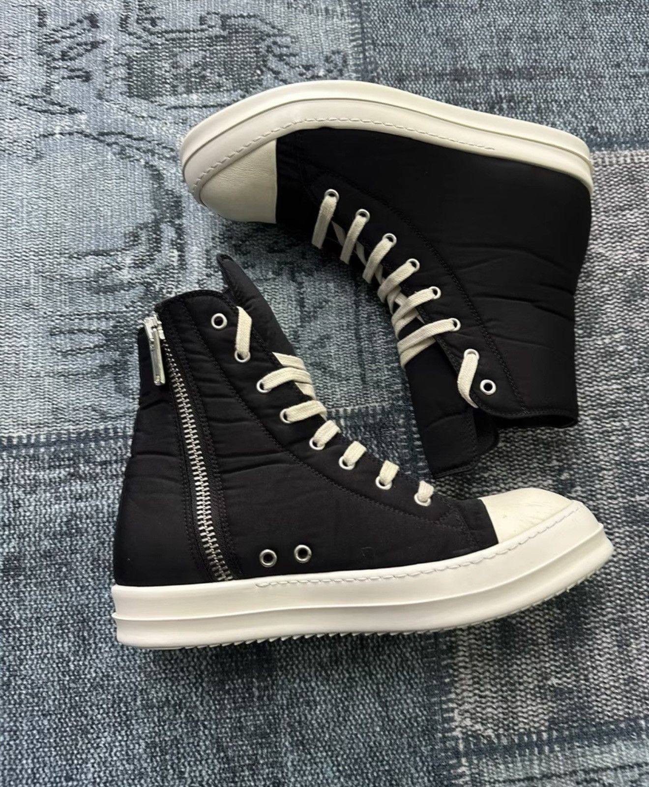 Rick Owens Drkshdw Rick Owens Drkshdw waxed canvas Converse high-top sneakers Size US 7 / EU 40 - 1 Thumbnail