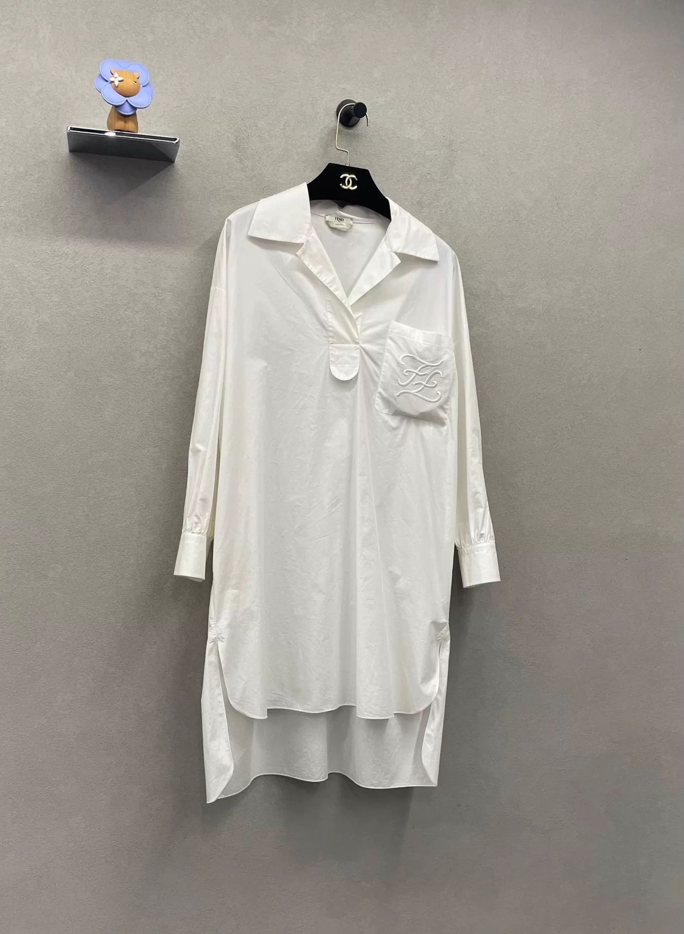 Fendi FENDI White Pocket Logo Embroidered Shirtdress 36 Size XS / US 0-2 / IT 36-38 - 3 Thumbnail