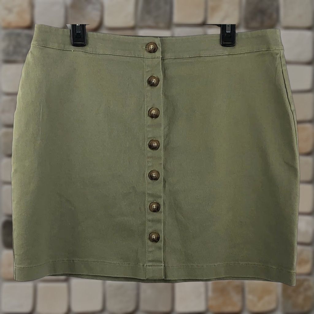 Forever 21 VINTAGE FOREVER 21 Skirt 1X Green Cargo A-Line Short Twill Button Front Stretch 34"W Y2K 90s Grunge Womens Size 40" / US 18 - 1 Thumbnail