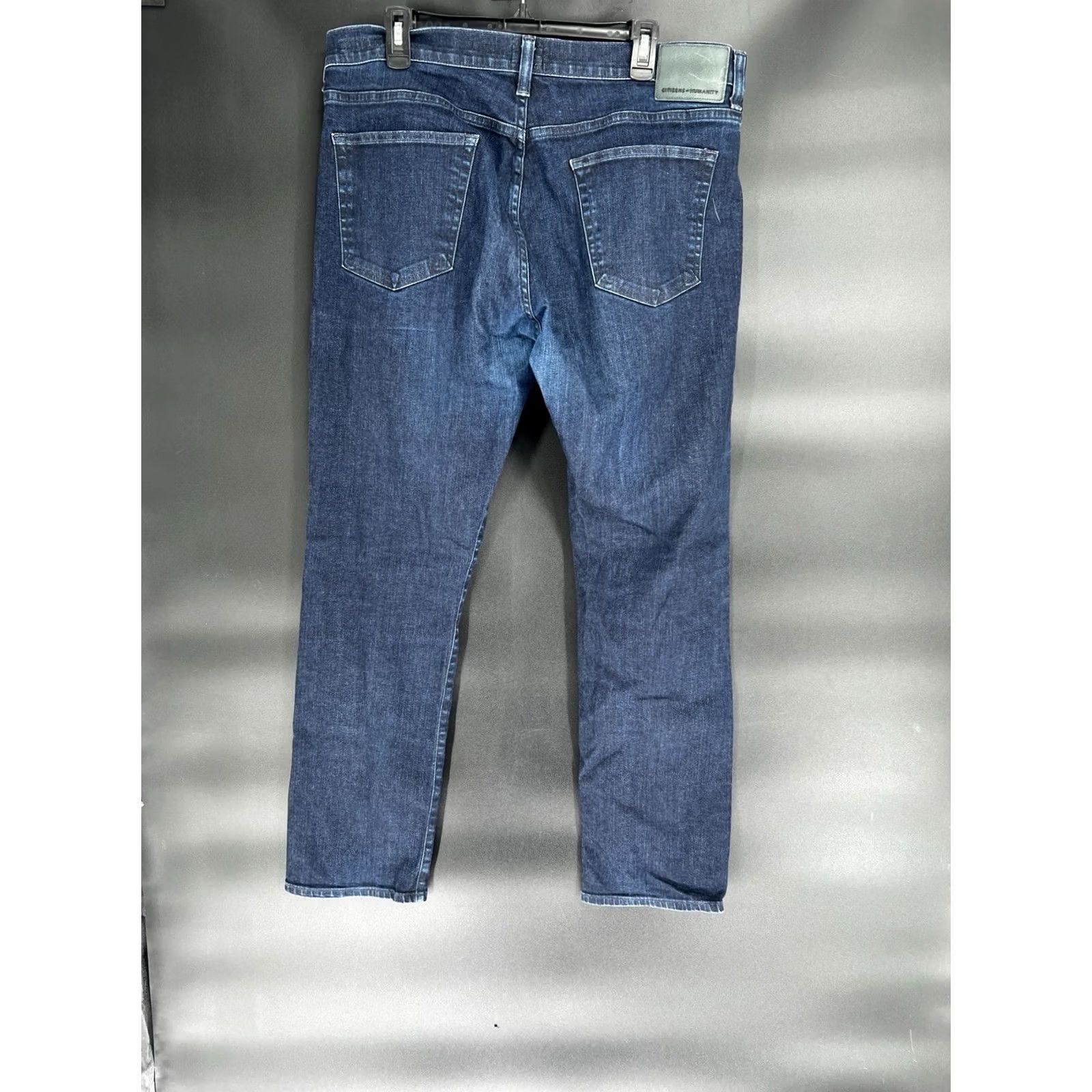 Citizens Of Humanity Citizens of Humanity Jeans Men 38x30 Blue Denim Straight Mid Rise 5-Pocket USA Jeans Mens Regular Size 38x30 Classic Wash Medium Color Blue USA Size US 38 / EU 54 - 7 Thumbnail