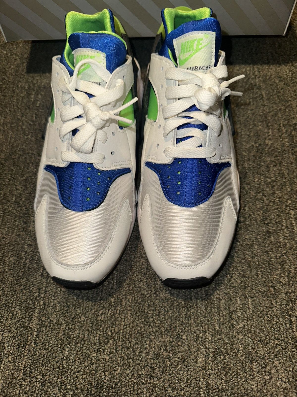 NIKE AIR HUARACHE SCREAM GREEN sz