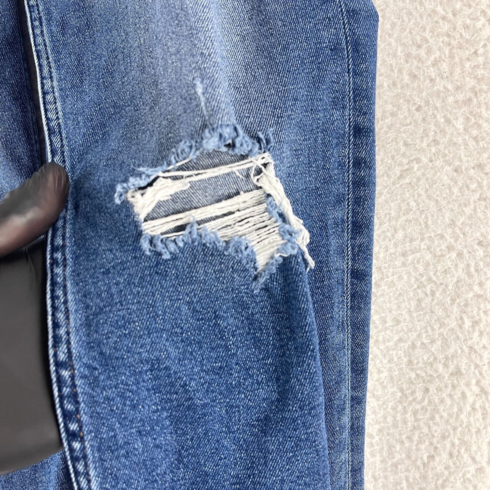 RE/DONE Re/Done 70s Stovepipe Jeans Womens Size 28 Blue Denim Straight Leg Frayed Hem Jeans Size 28" / US 6 / IT 42 - 4 Thumbnail