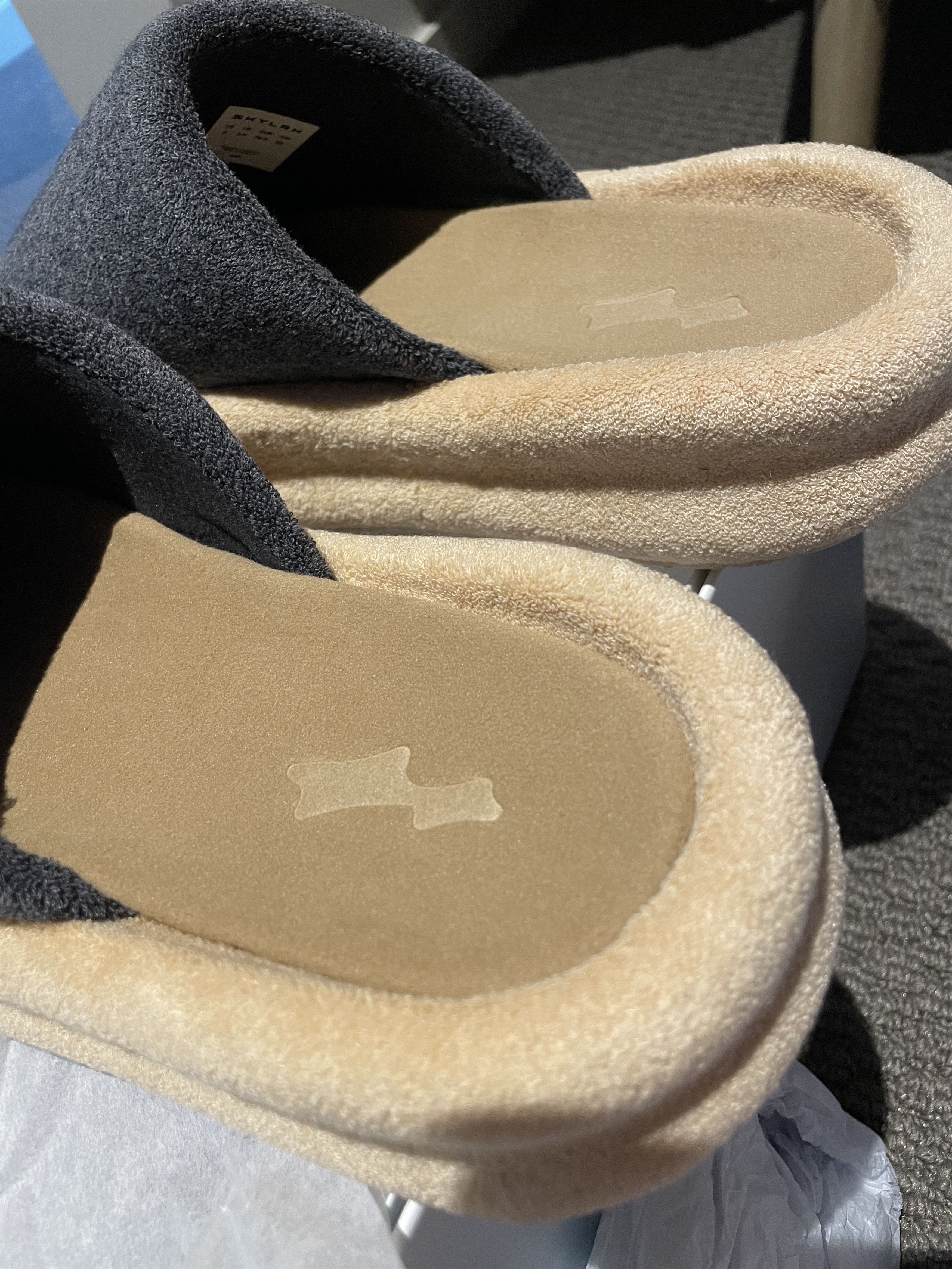 SKYLRK SKYLRK Slipper DS Size US 6 / EU 39 - 9 Thumbnail