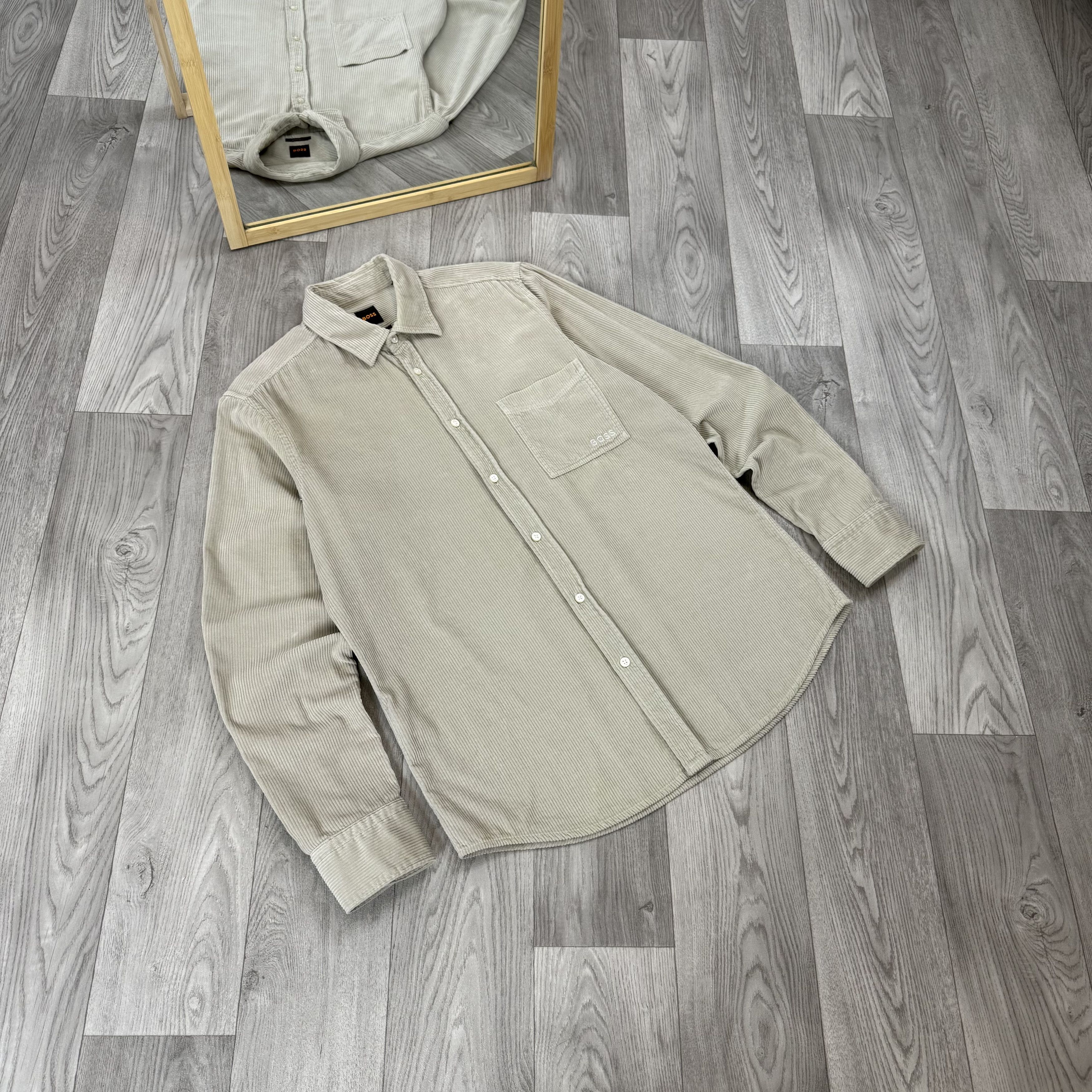Hugo Boss BOSS Hugo Boss Beige Corduroy Button Up Overshirt Shirt Size US M / EU 48-50 / 2 - 3 Thumbnail
