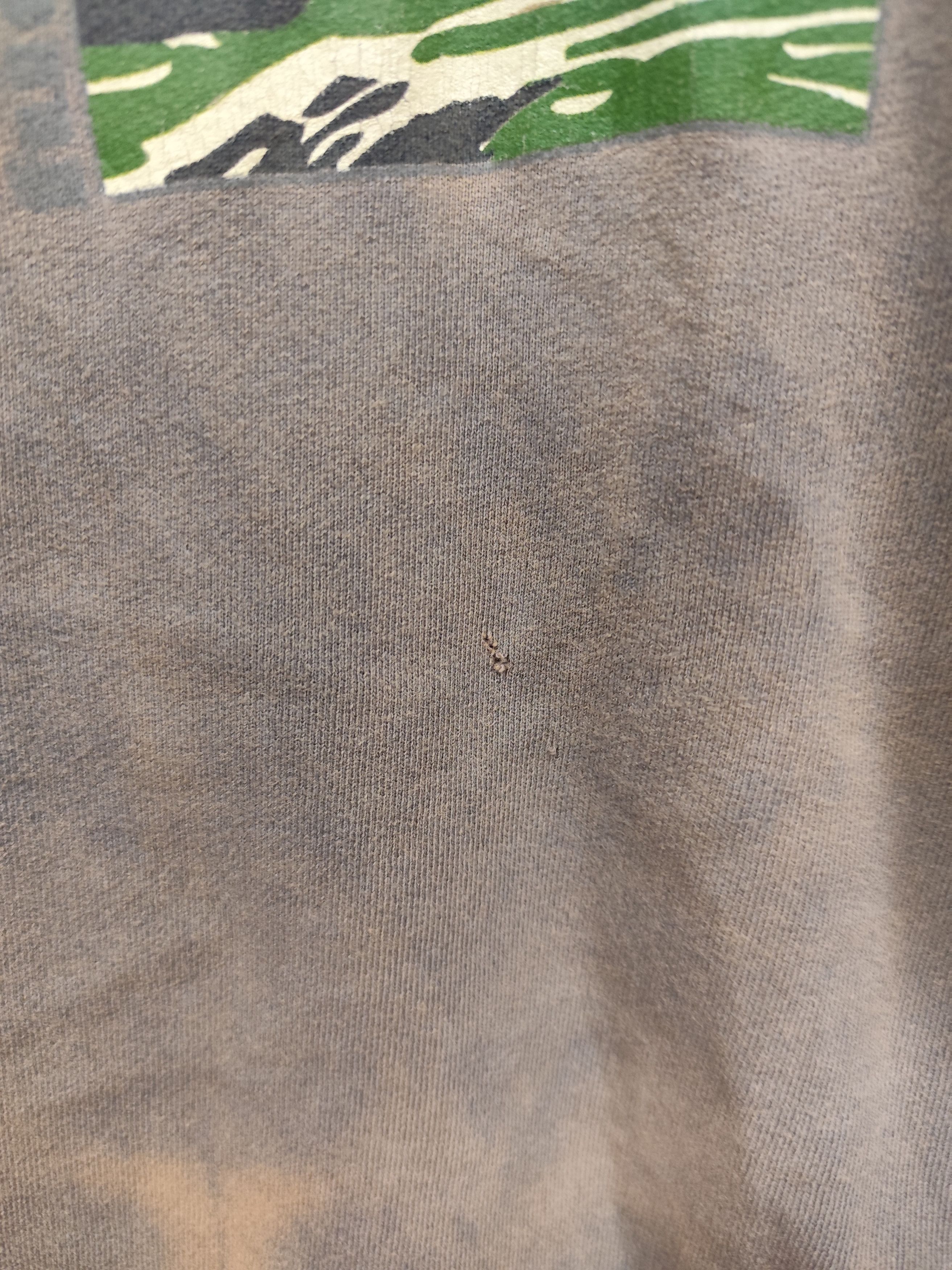 FUCT Vintage 90s FUCT Sun Faded Tiger Camo Logo Sweatshirt Size US L / EU 52-54 / 3 - 10 Thumbnail