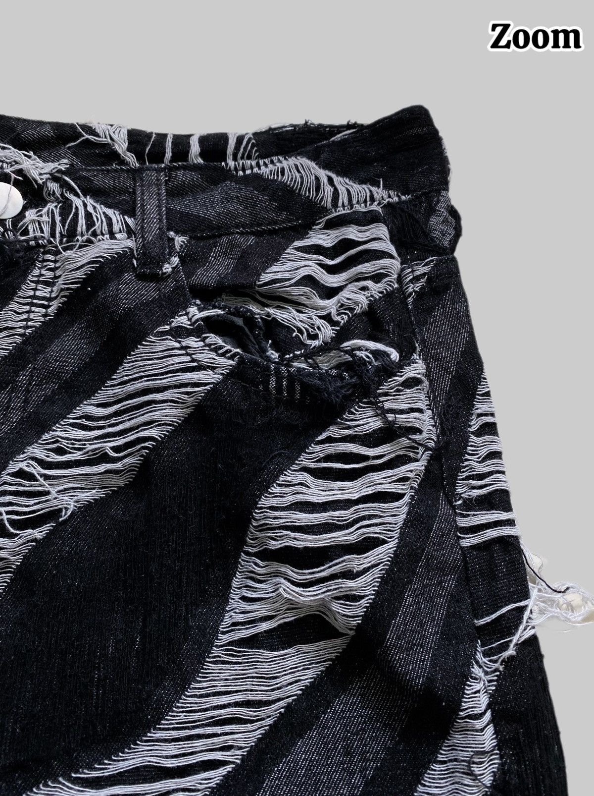 Japanese Brand Shredded Diagonal Stripe Wide-Leg Deconstructed Jeans Size US 30 / EU 46 - 6 Thumbnail