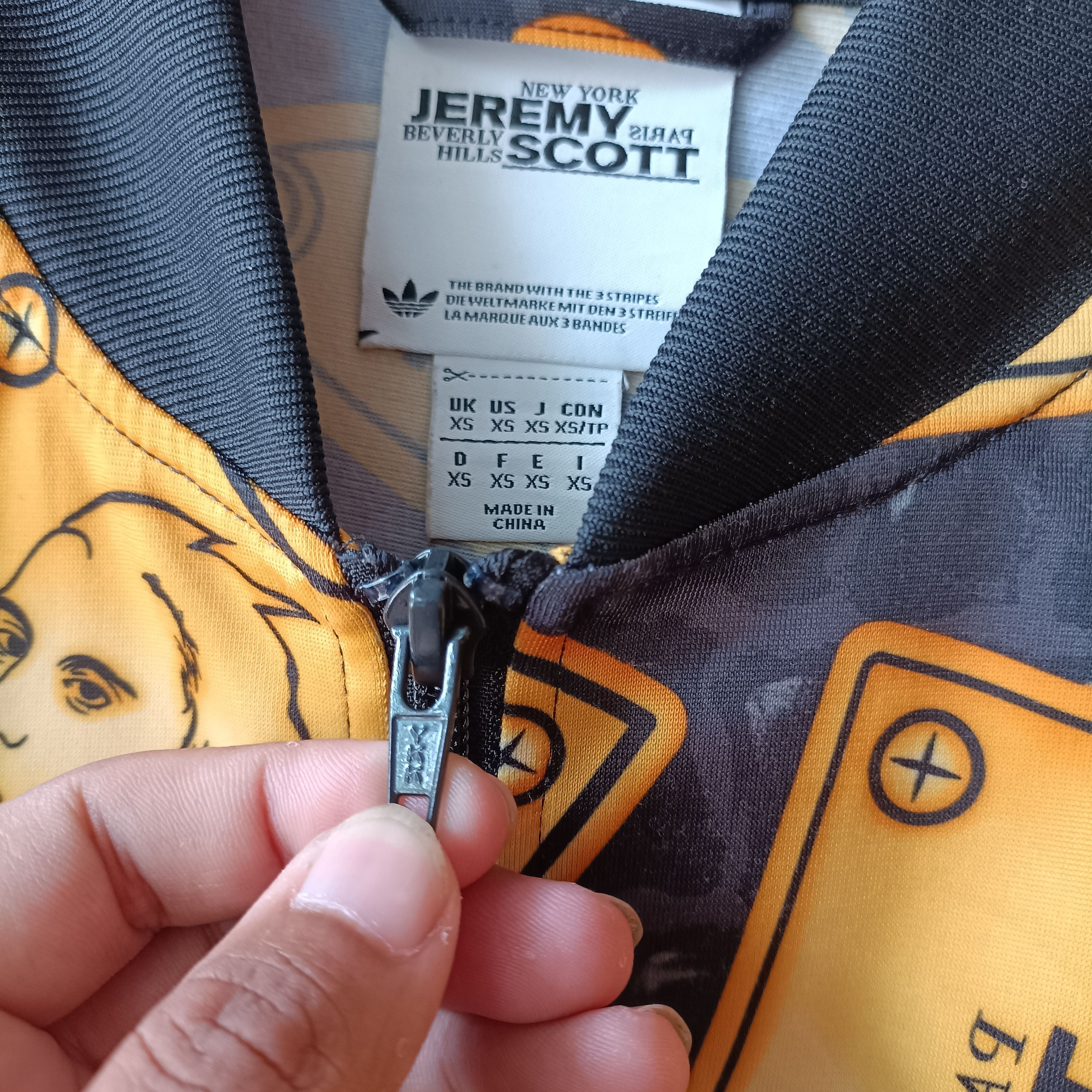 Adidas × Jeremy Scott Jeremy Scott Plaque Tracktop Rare ( KINGSMAN MOVIE ) Size US XS / EU 42 / 0 - 7 Thumbnail