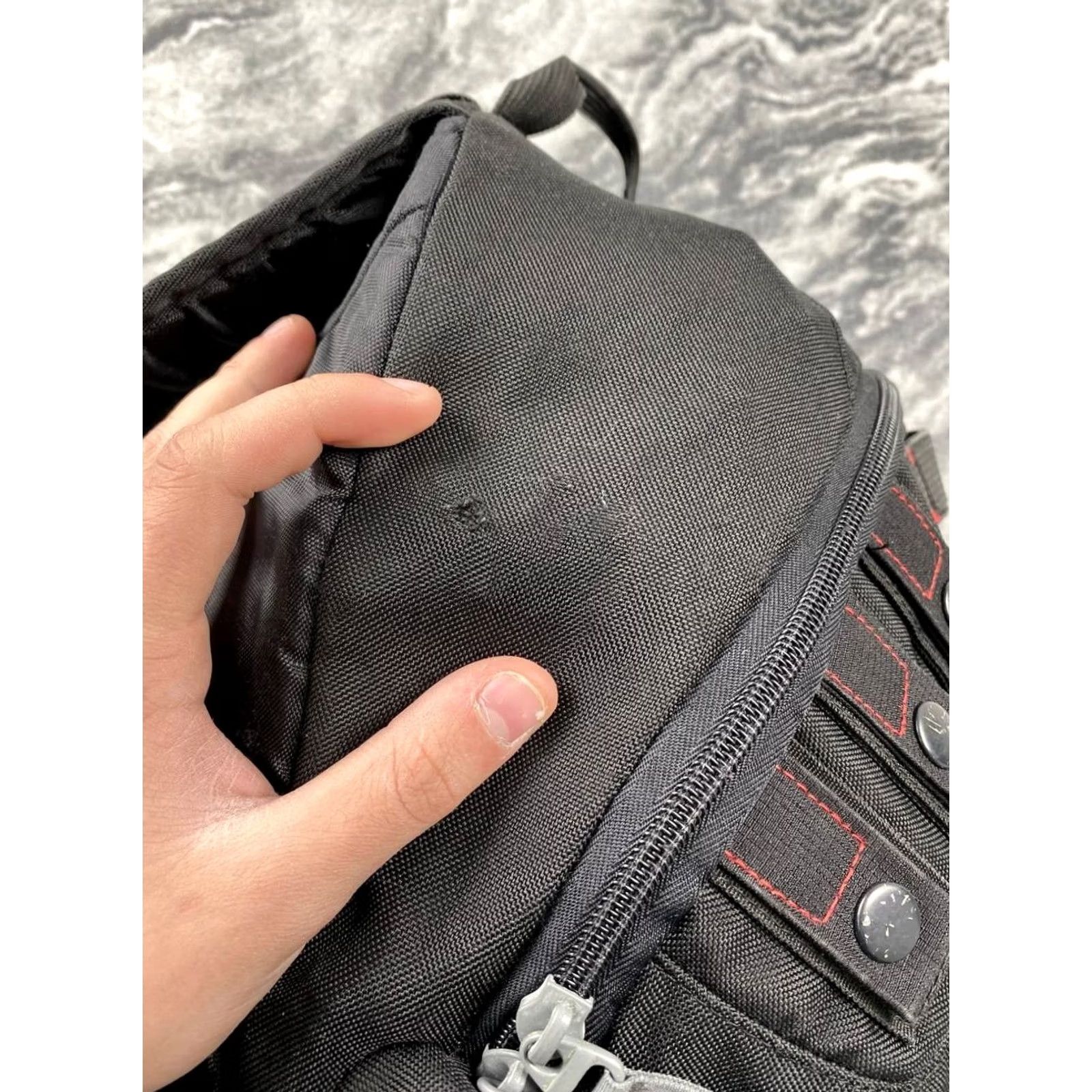 Oakley VINTAGE Oakley Backpack TFG Travel Casual Large Black Mens Nylon Canvas Pockets Zip Size ONE SIZE - 4 Thumbnail