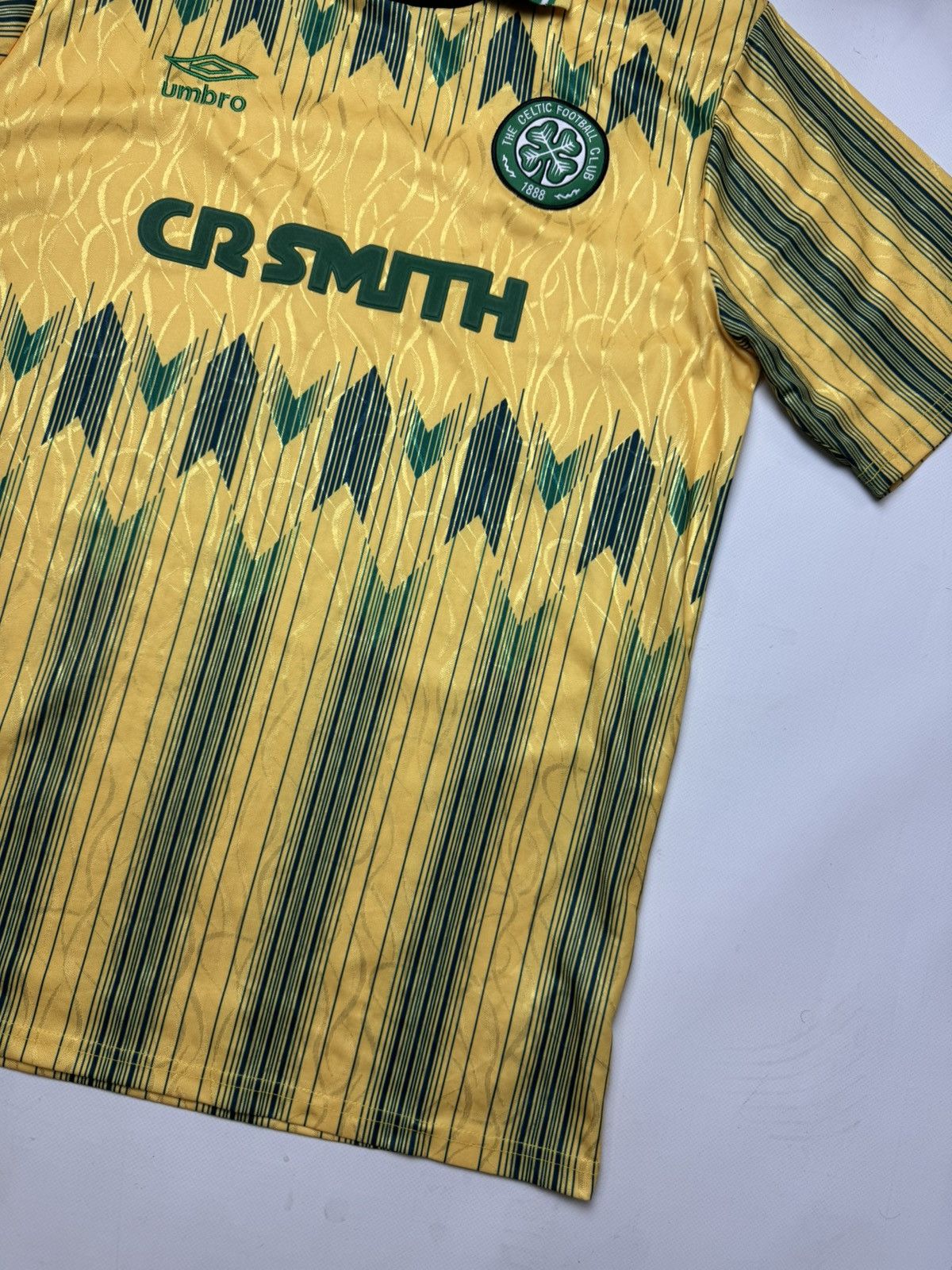 Umbro × Vintage Rare vintage soccer jersey umbro Celtic y2k (fake) Size US XL / EU 56 / 4 - 2 Thumbnail