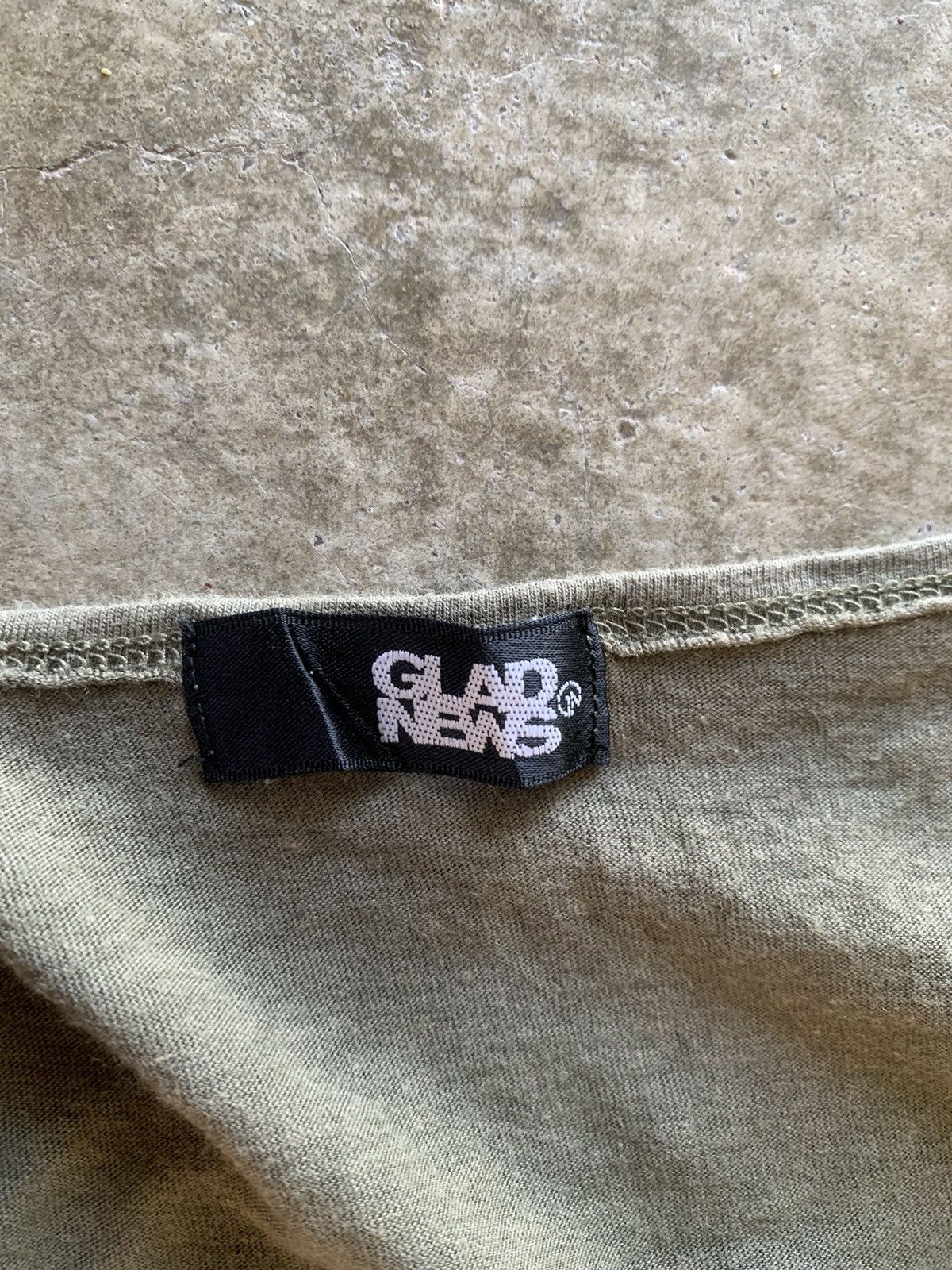 Japanese Brand Gladnews japan with sex pistol graphic photo tee Size S / US 4 / IT 40 - 5 Thumbnail