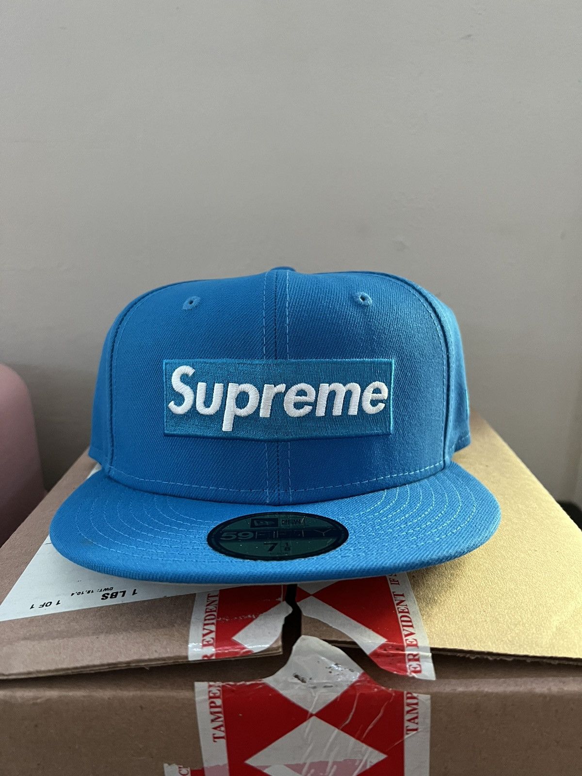 image of Supreme New Era Fitted 7 1/8 Sharpie Box Logo Ss24 in Blue, Men's