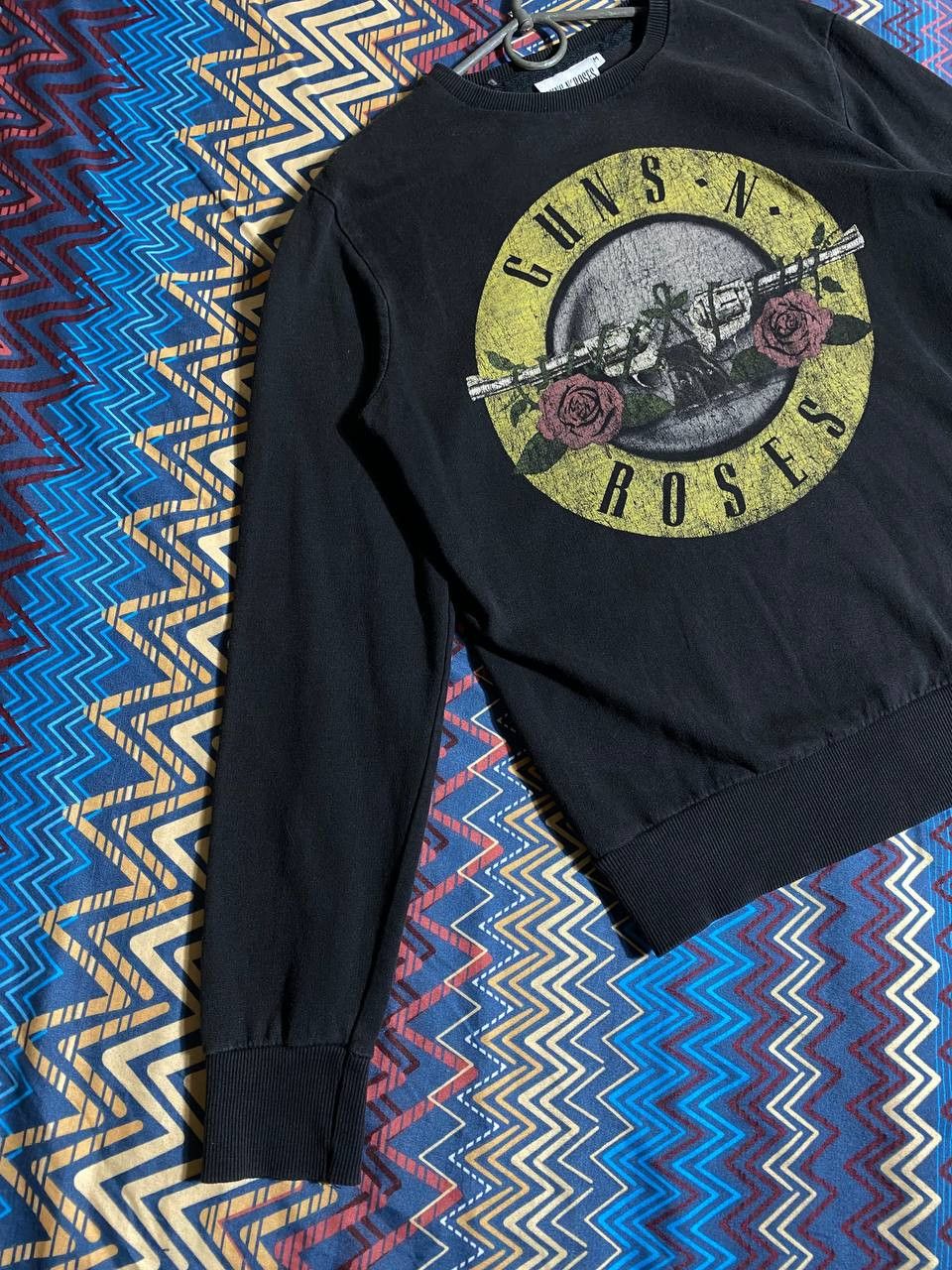 Guns N' Roses × Vintage Guns N Roses 2012 vintage sweatshirt size M boxy fit Size US M / EU 48-50 / 2 - 6 Thumbnail