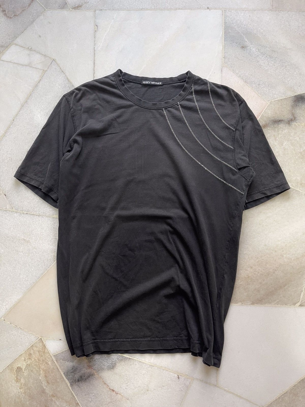 Issey Miyake 2000s Issey Miyake Chest Stitching Tee A1 Size US M / EU 48-50 / 2 - 2 Thumbnail