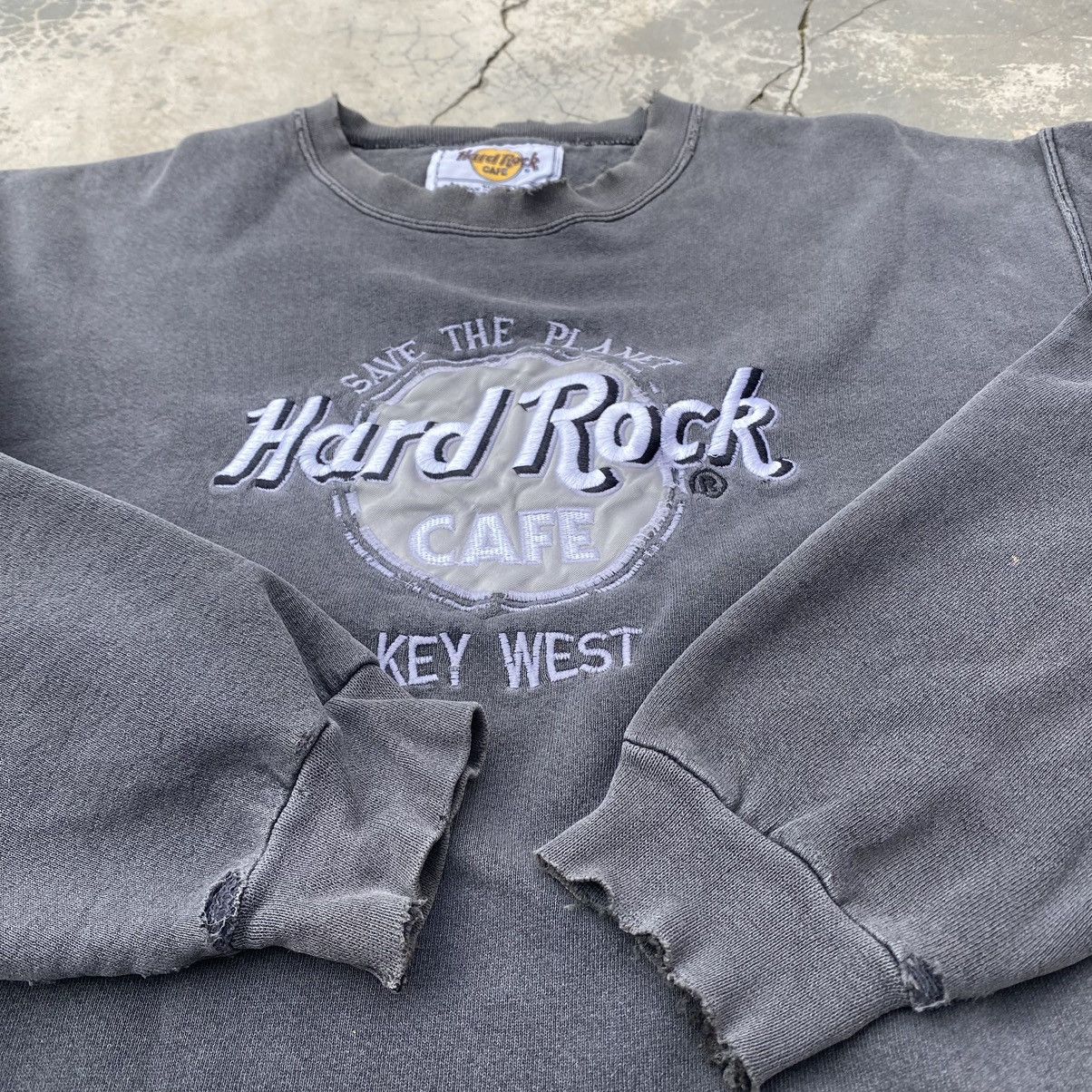 Hard Rock Cafe Beautifully Distressed 1990s Hard Rock Crewneck Size US L / EU 52-54 / 3 - 1 Thumbnail