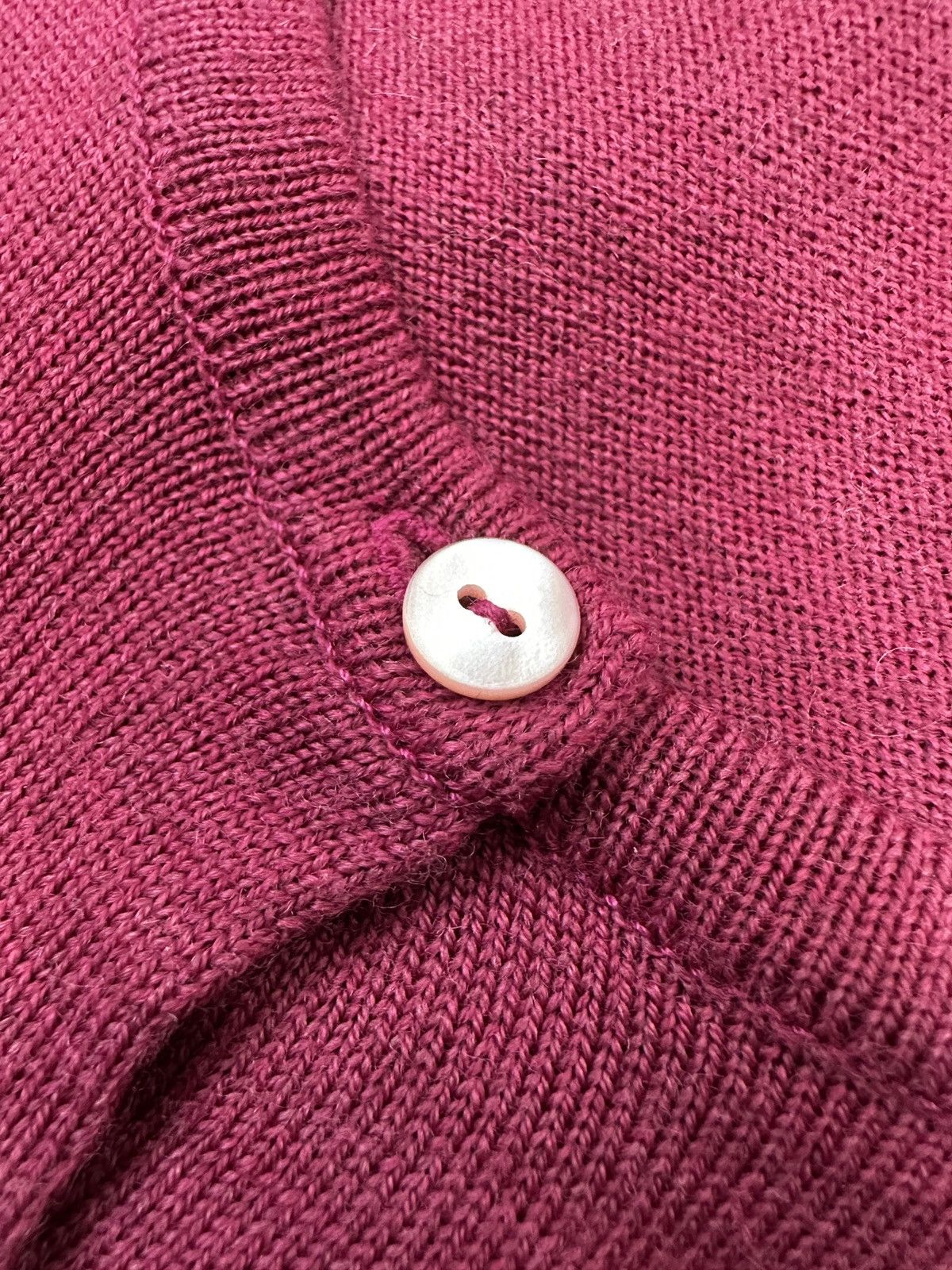John Smedley JOHN SMEDLEY 100% Merino Wool Fuchsia Cardigan Sweater Size S / US 4 / IT 40 - 11 Thumbnail