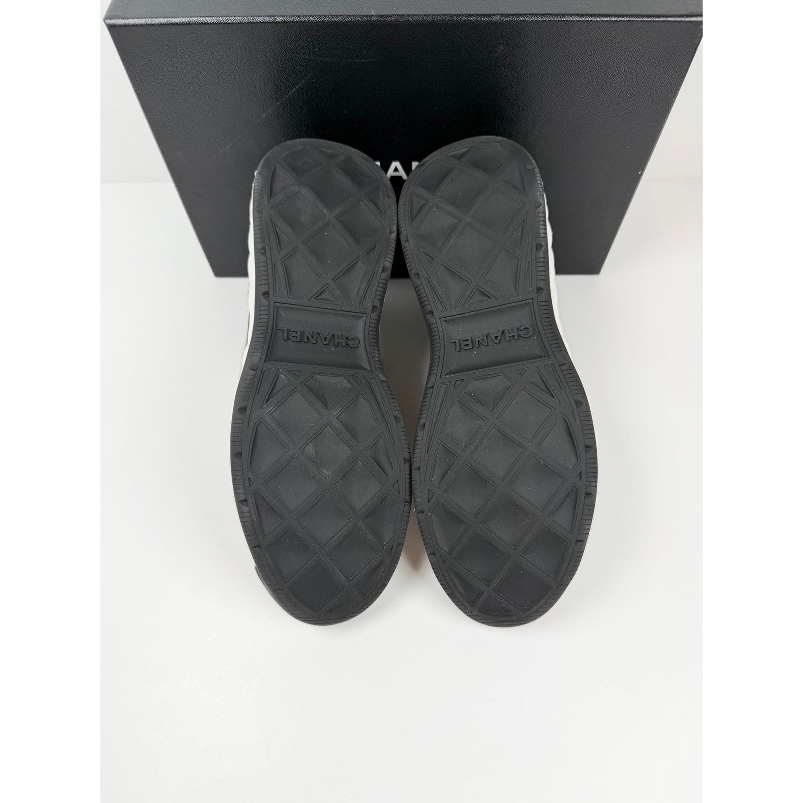 Chanel Size 42EU/9US - Chanel Interlocking CC Sneakers Size US 9 / EU 42 - 7 Thumbnail
