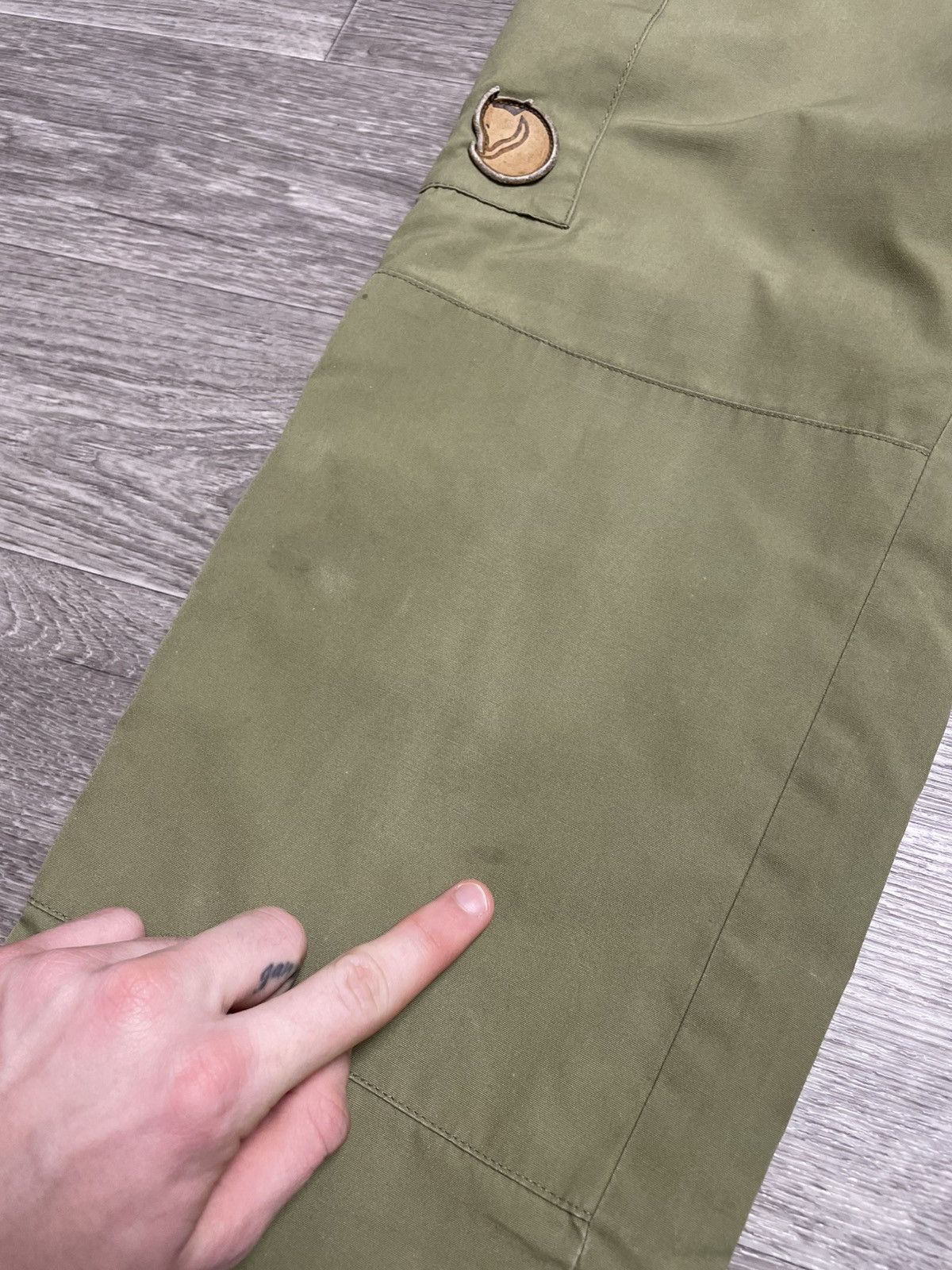 Fjallraven Vintage Fjallraven Khaki Cargo Pants Outdoor 90s Size US 29 - 10 Thumbnail