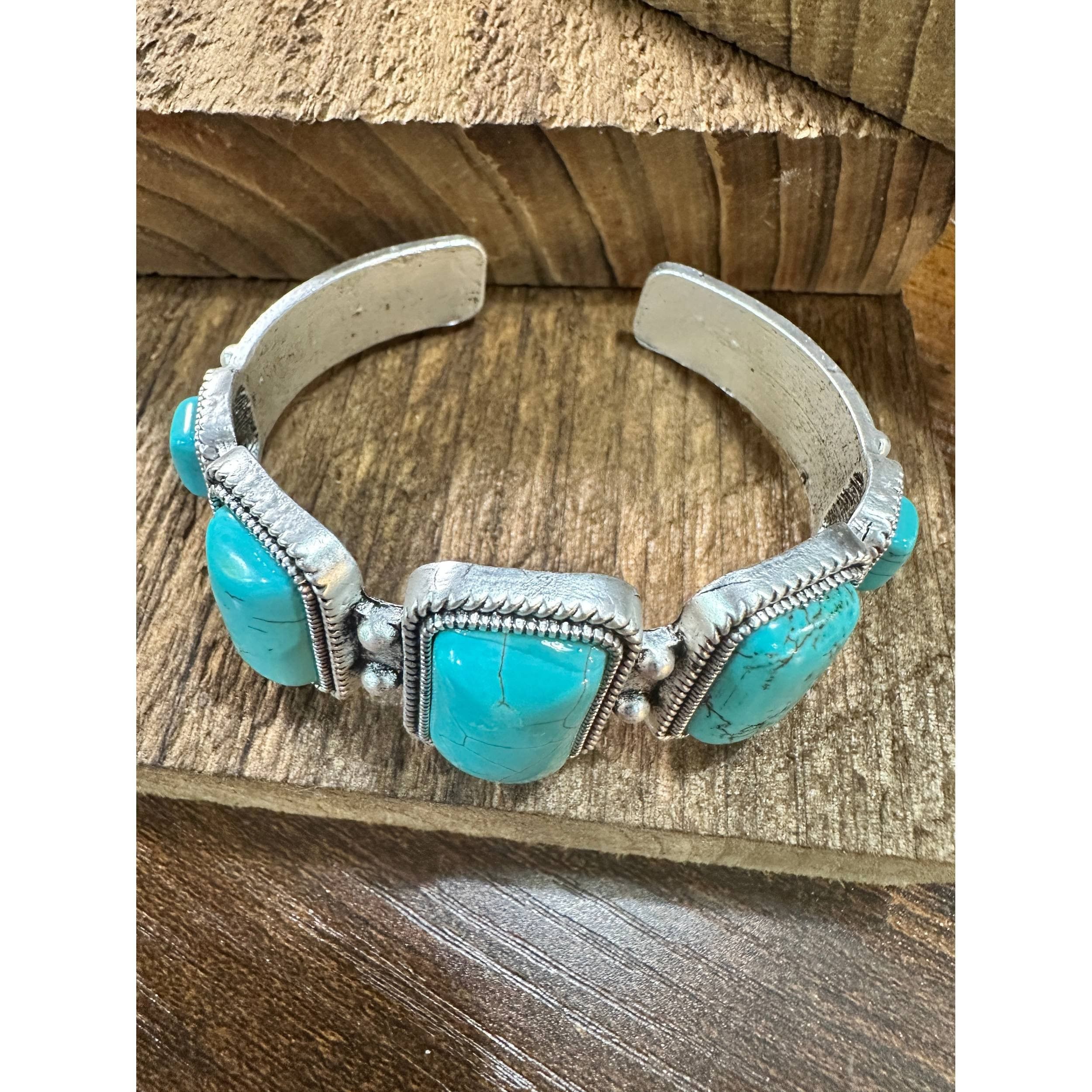 Other Turquoise Cuff Bracelet - Elegant Navajo Design, Boho Southw Size ONE SIZE - 7 Thumbnail