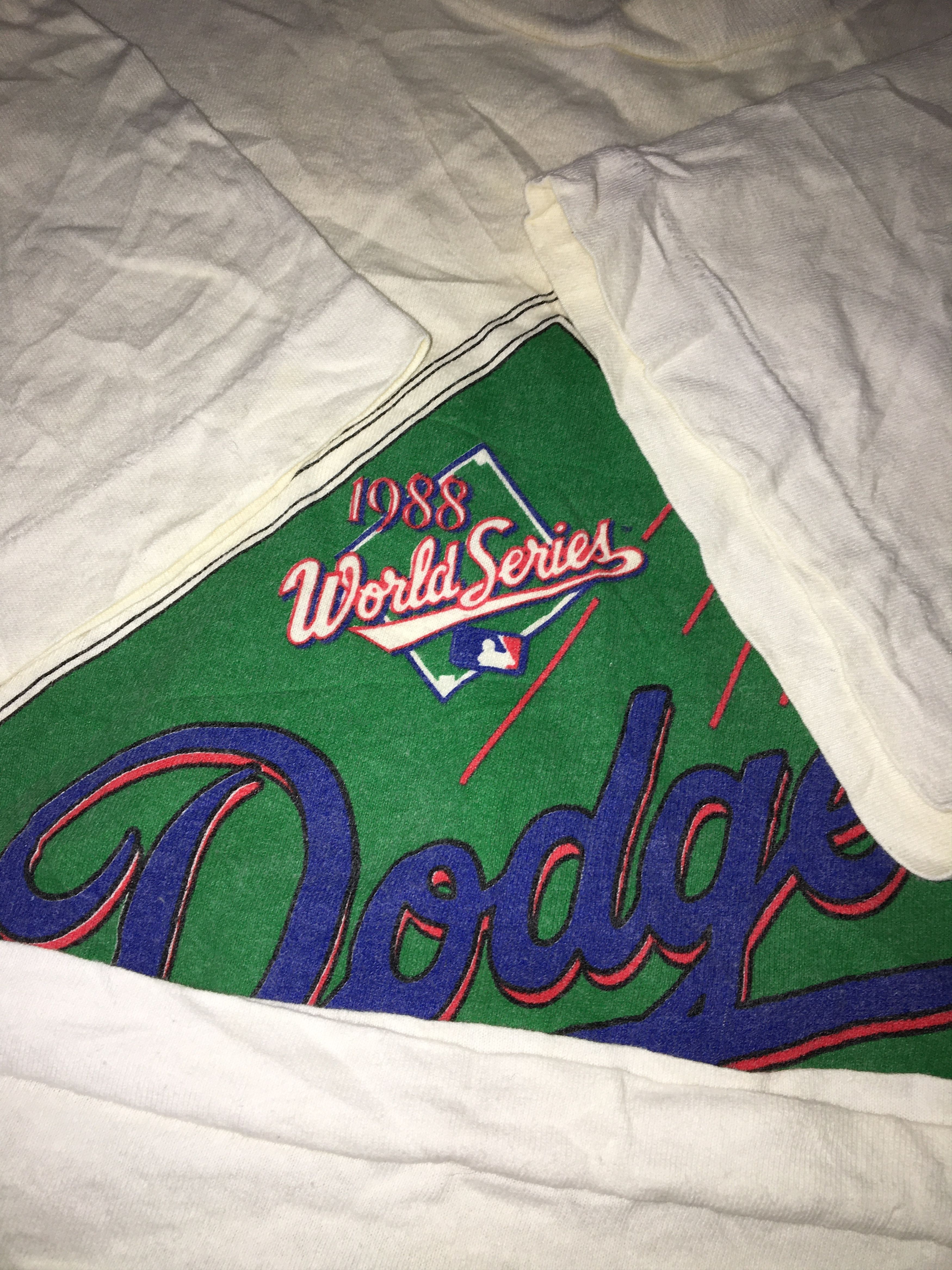 Vintage Vintage 1988 Los Angeles Dodgers Tshirt Size US M / EU 48-50 / 2 - 4 Thumbnail