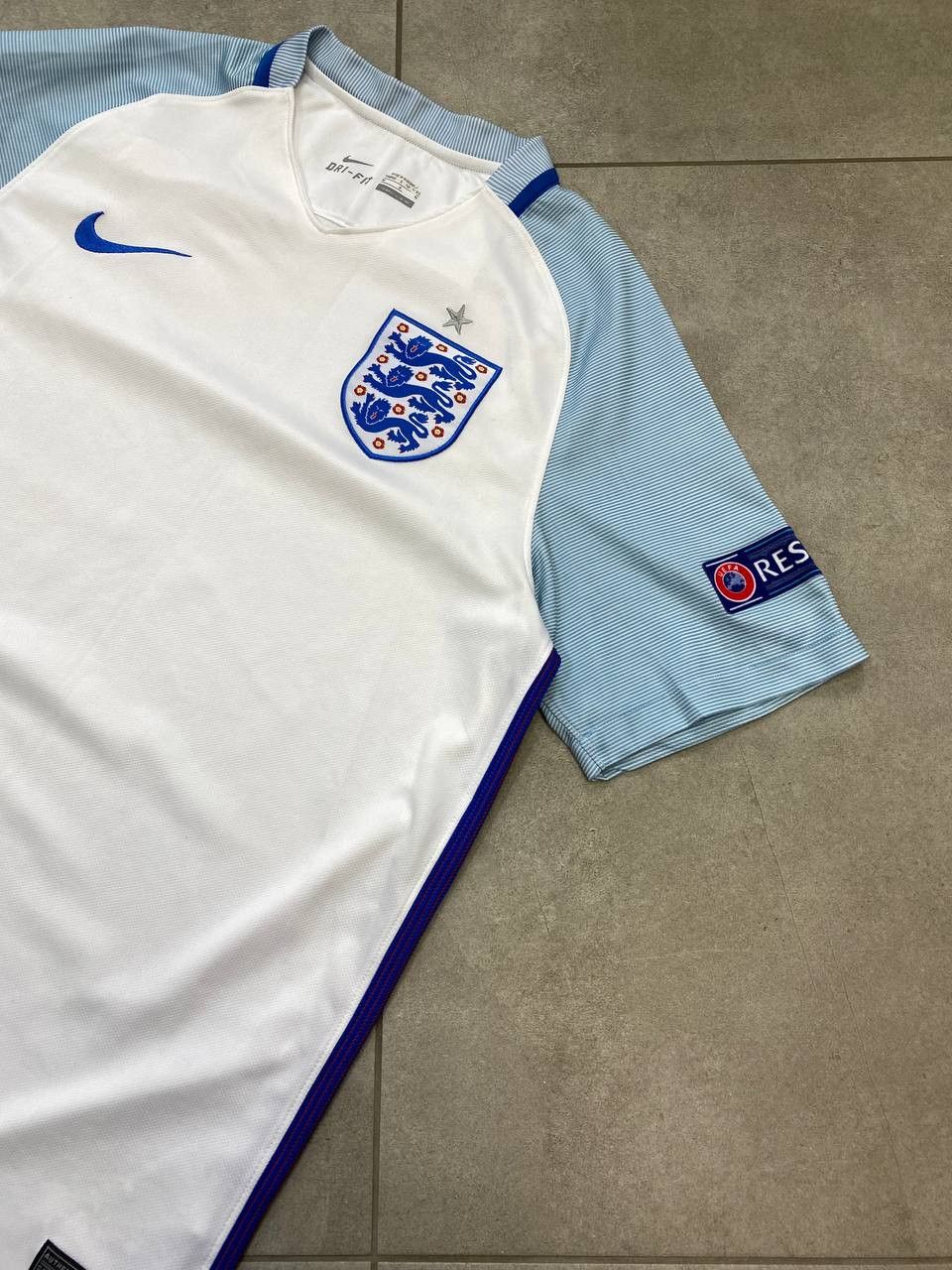 Nike Nike England National Team EURO 2016 Home Football Jersey Size US M / EU 48-50 / 2 - 5 Thumbnail