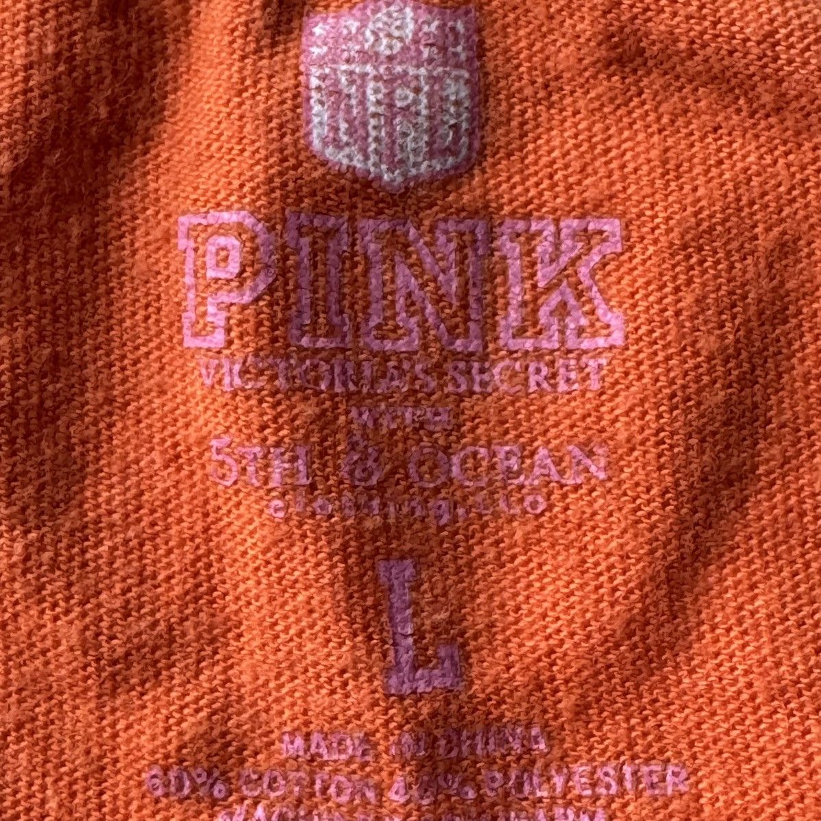 Pink × Victoria's Secret × Vintage Pink x NFL x 5th & Ocean, Retro, Dolphins’ Fan V-Neck Tee Size L / US 10 / IT 46 - 6 Thumbnail