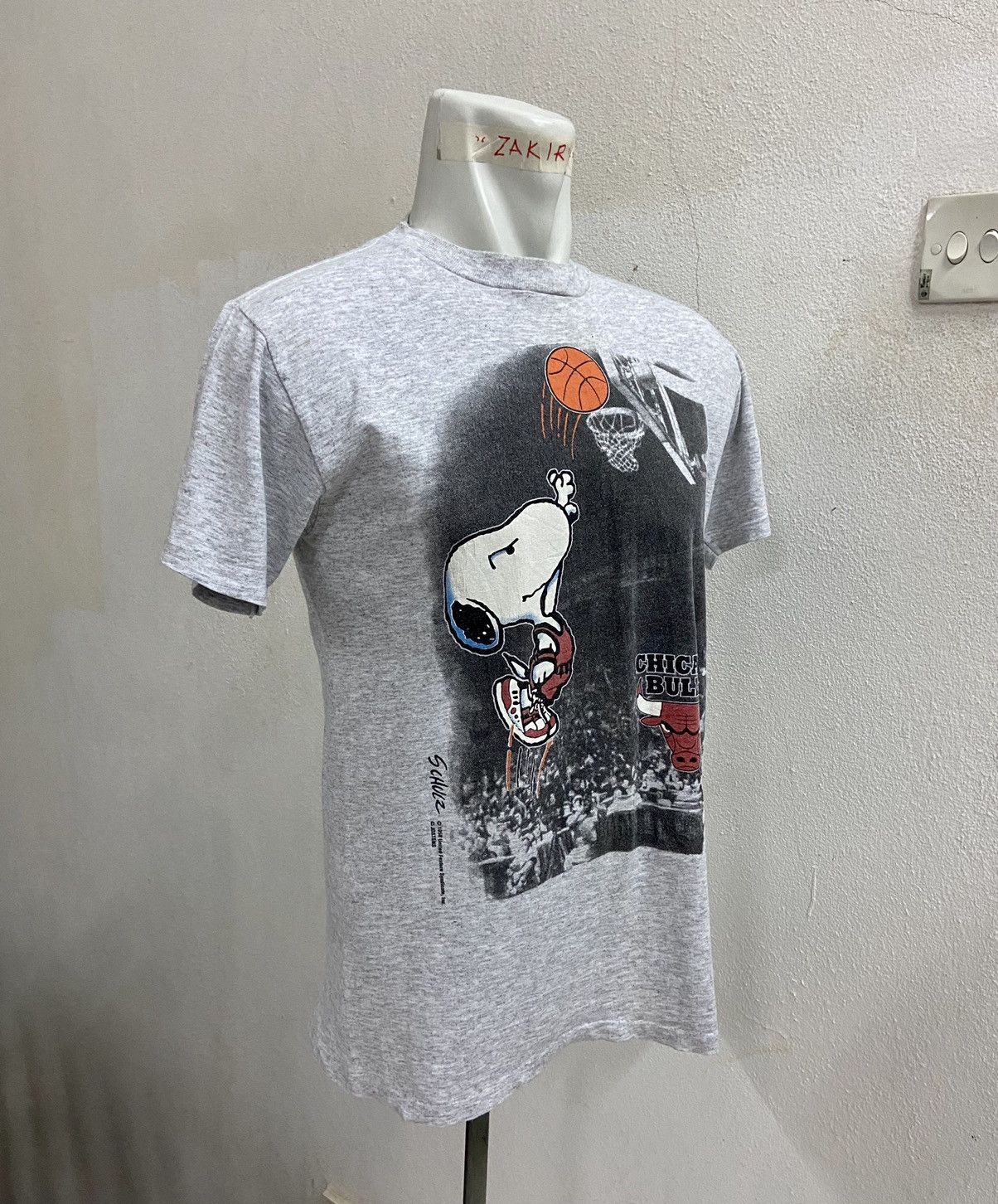 NBA VINTAGE CHICAGO BULLS x SNOOPY TEE Size US M / EU 48-50 / 2 - 4 Thumbnail