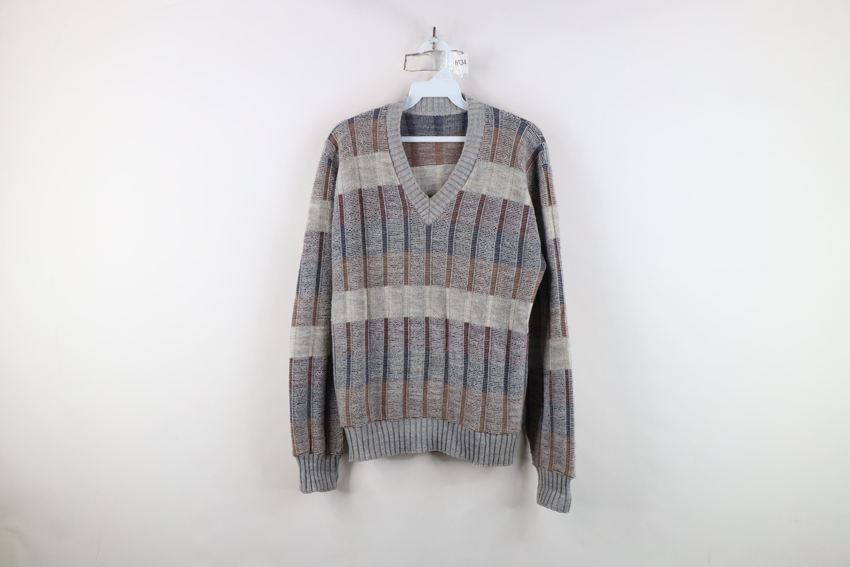 Vintage Vintage 70s Streetwear Textured Fleece Knit V-Neck Sweater Size US M / EU 48-50 / 2 - 1 Thumbnail