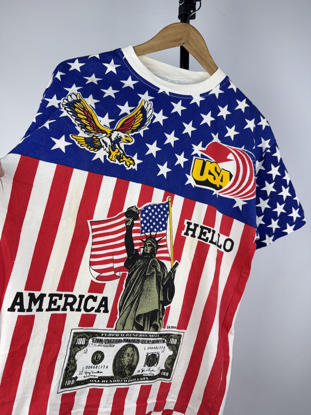 Vintage Vintage 90s USA Flag All Over Print T-Shirt Statue & Dollar Size US M / EU 48-50 / 2 - 4 Thumbnail