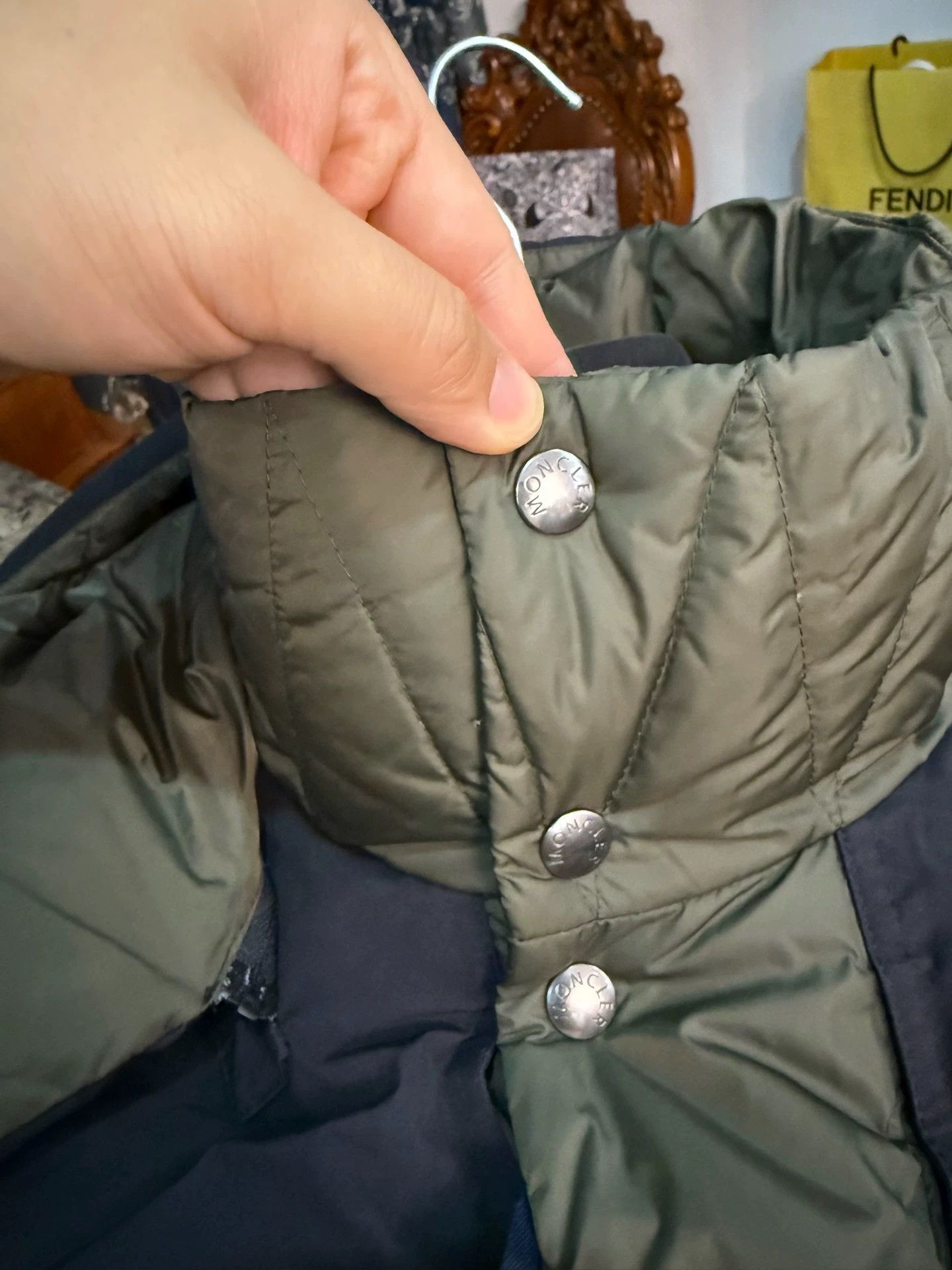 Moncler Moncler Size 1 Oversized Down Jacket Black & Dark Green Size US S / EU 44-46 / 1 - 5 Thumbnail