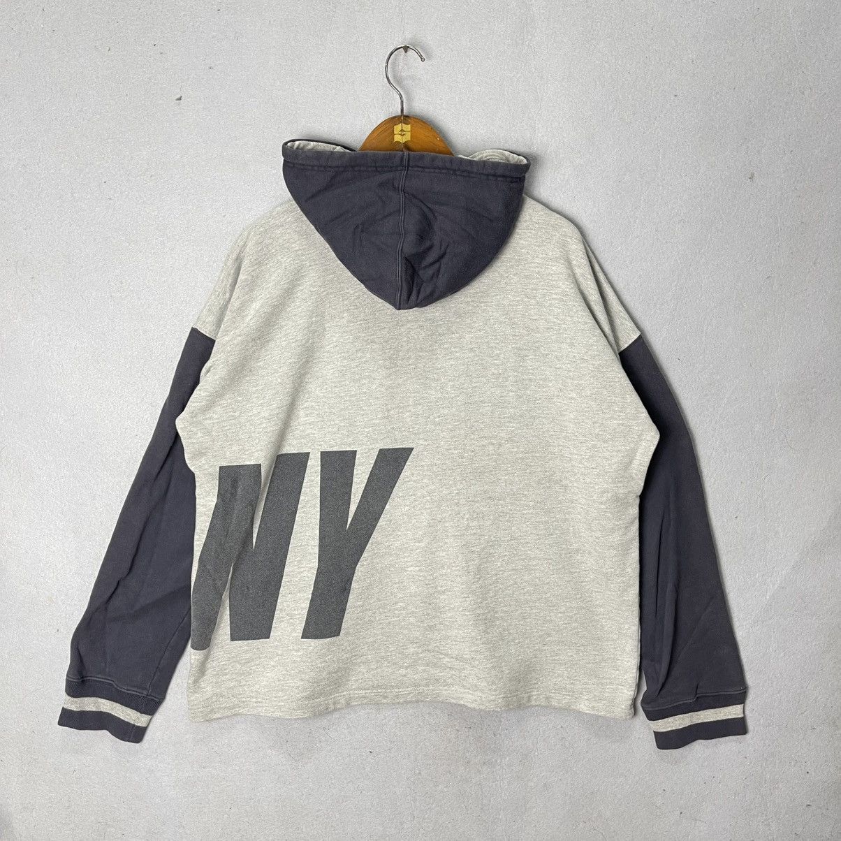 DKNY DKNY Jeans Big Logo Colourblock Hoodie Size US L / EU 52-54 / 3 - 8 Thumbnail
