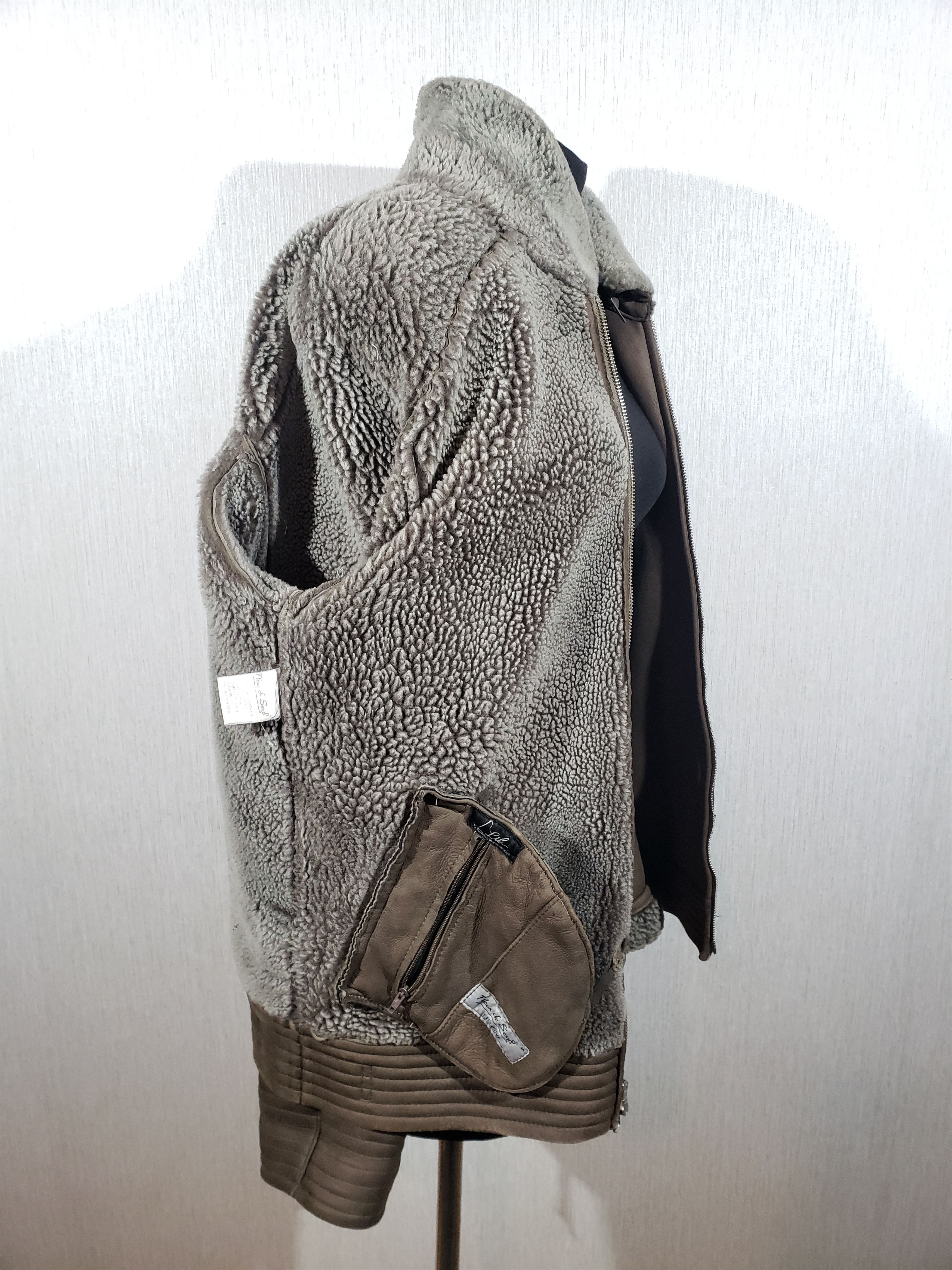 Other Men's brown sheepskin coat with a metal zipper. Size US L / EU 52-54 / 3 - 8 Thumbnail