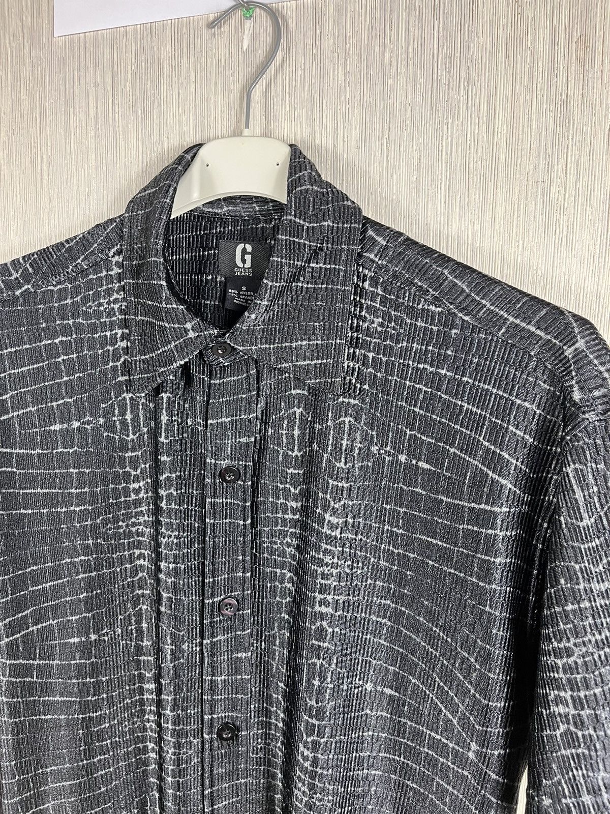 Guess × Vintage Vintage Guess USA nylon crocodile skin short sleeve shirt Size US S / EU 44-46 / 1 - 8 Thumbnail