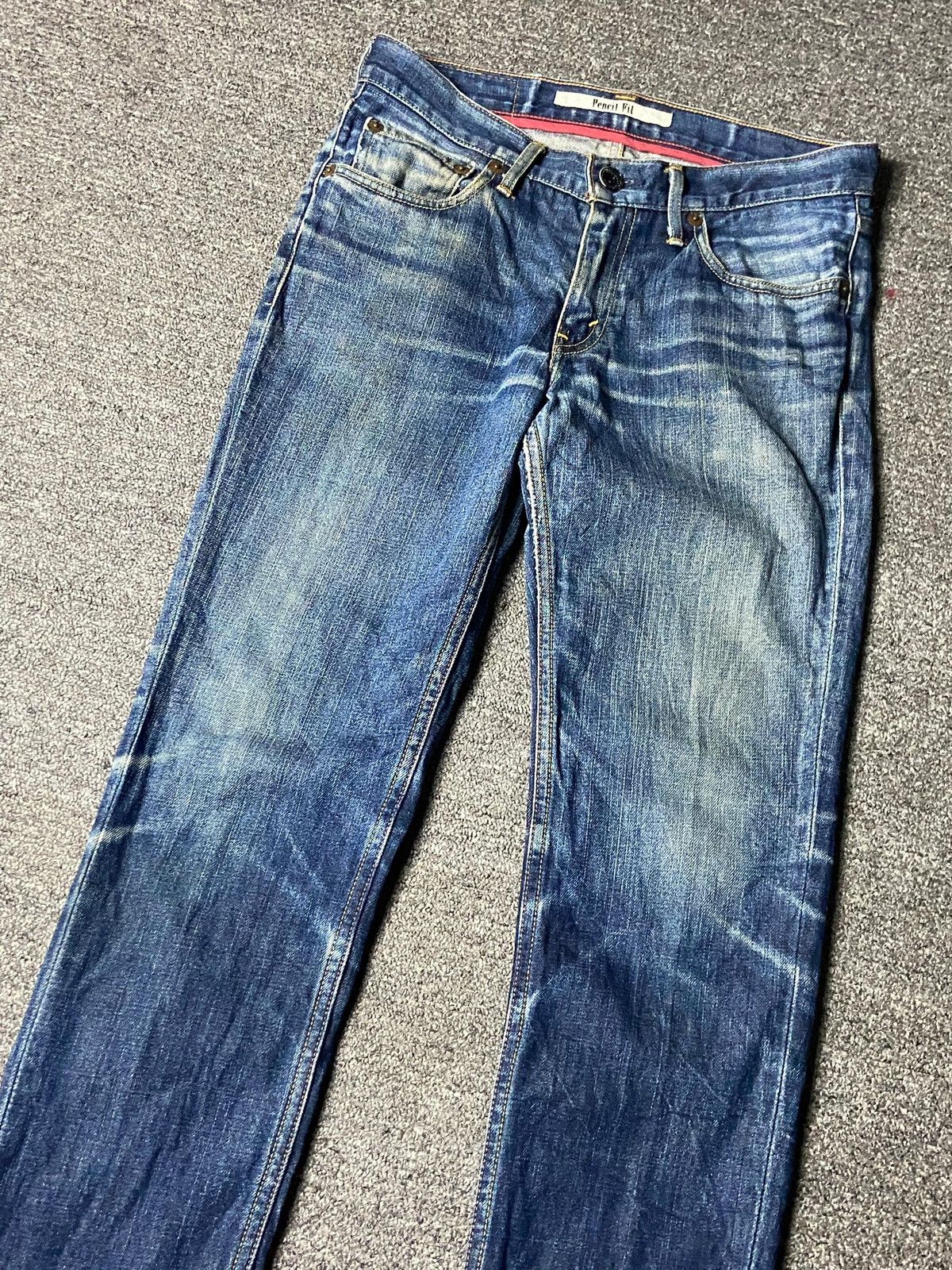 Levi's Levis Strauss Co. Pencil Fit Distressed Jeans (159) Size US 31 - 7 Thumbnail