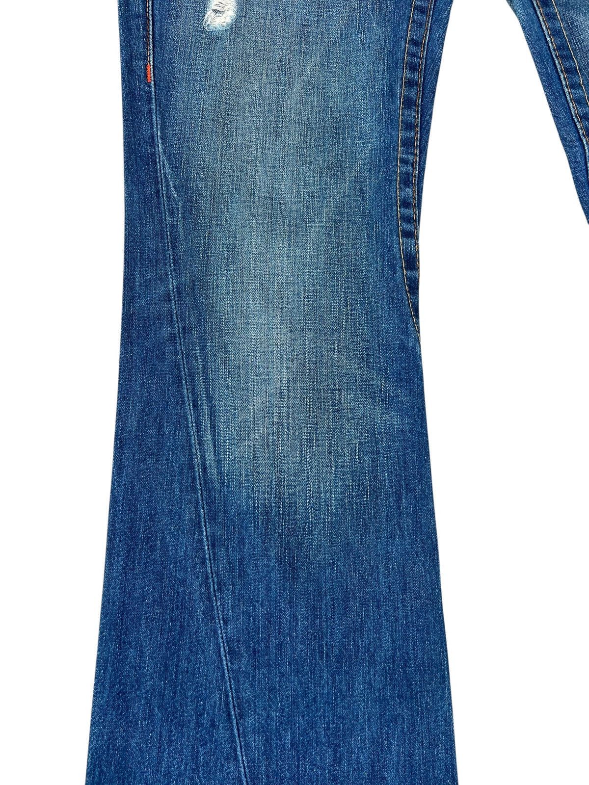 True Religion Vintage 2000s True Religion JOEY Distress Denim Flare Jeans Size US 30 / EU 46 - 9 Thumbnail