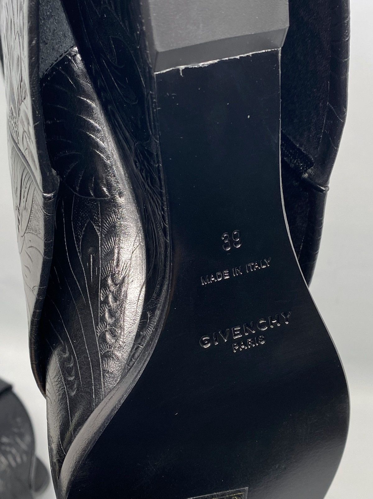 Givenchy Givenchy Shark Lock Cowboy Ankle Leather Boots size 39 Size US 9 / IT 39 - 16 Thumbnail