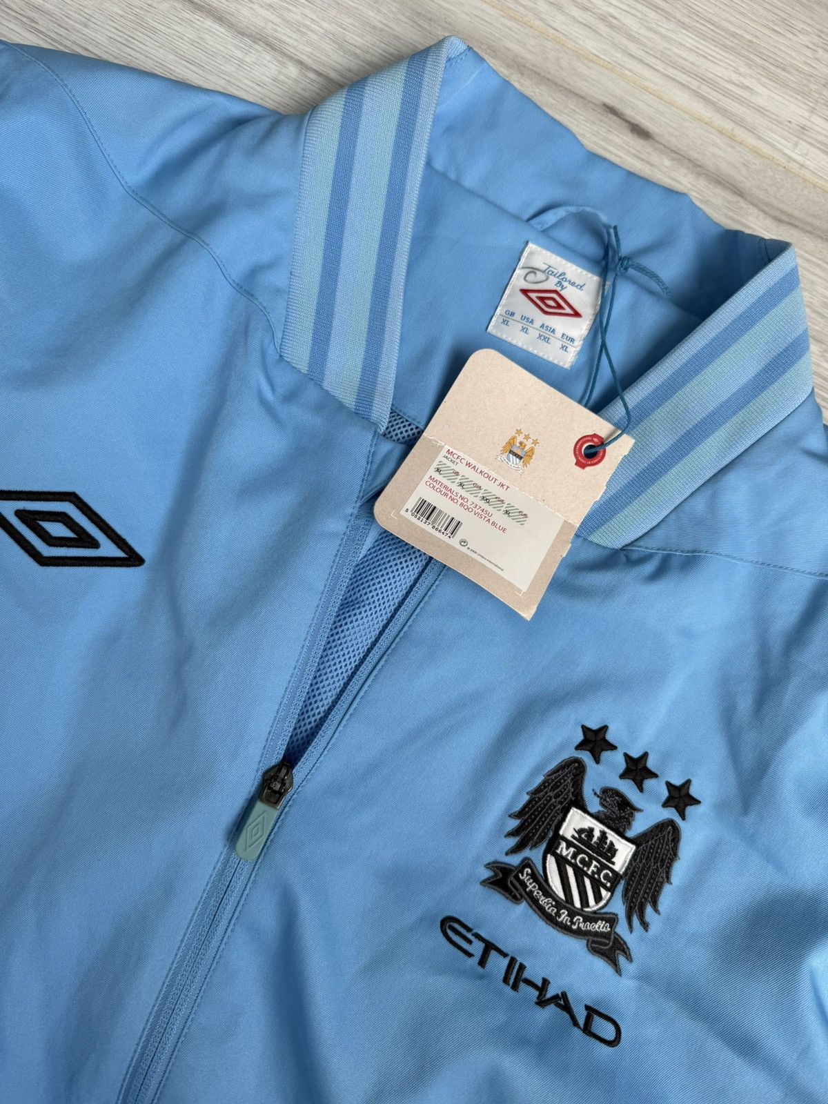 Umbro Vintage Soccer Jersey Jacket Umbro Manchester City Size US XL / EU 56 / 4 - 3 Thumbnail