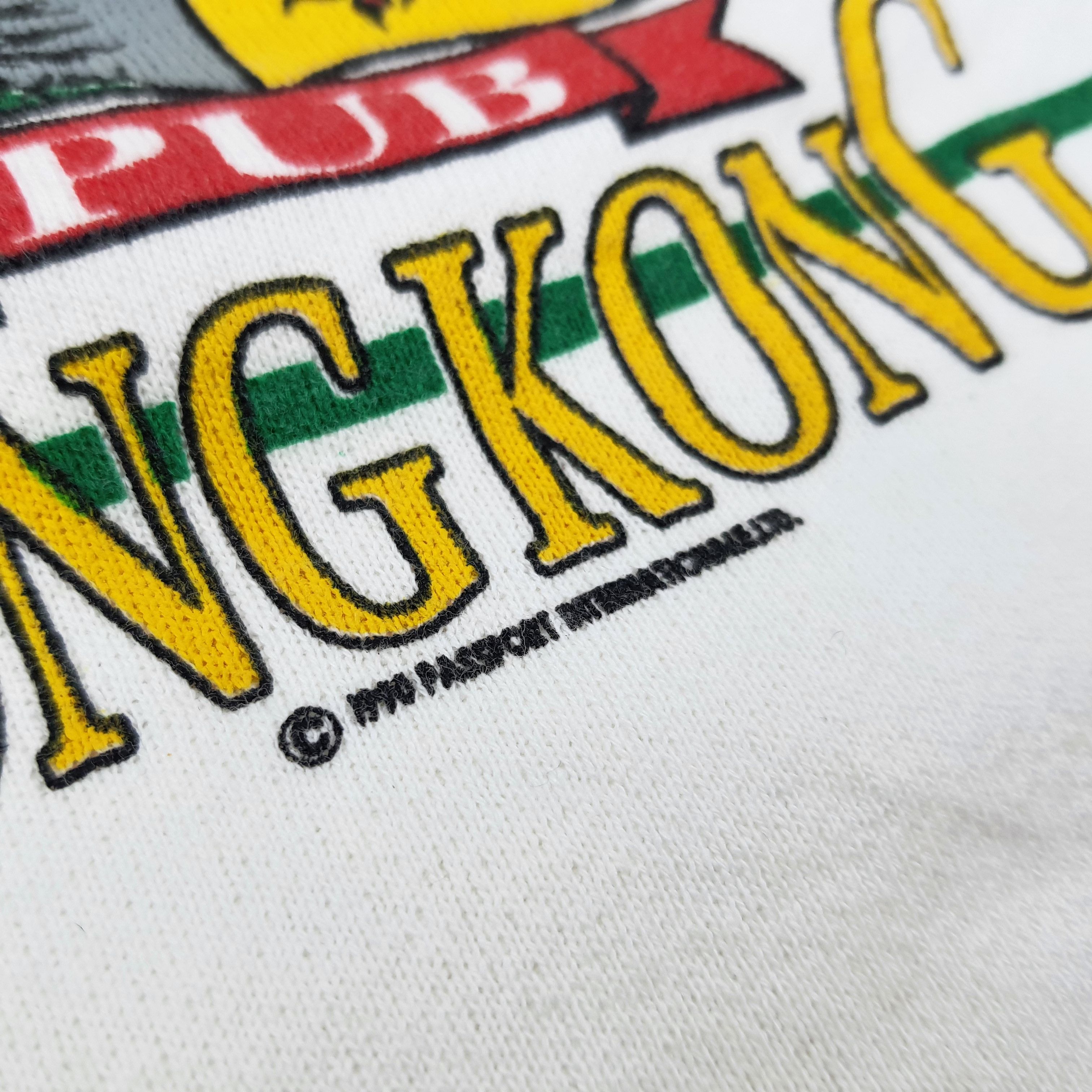 Vintage Vintage Shaw's Hong Kong Pub Sweatshirt C269N21 Size US L / EU 52-54 / 3 - 3 Thumbnail