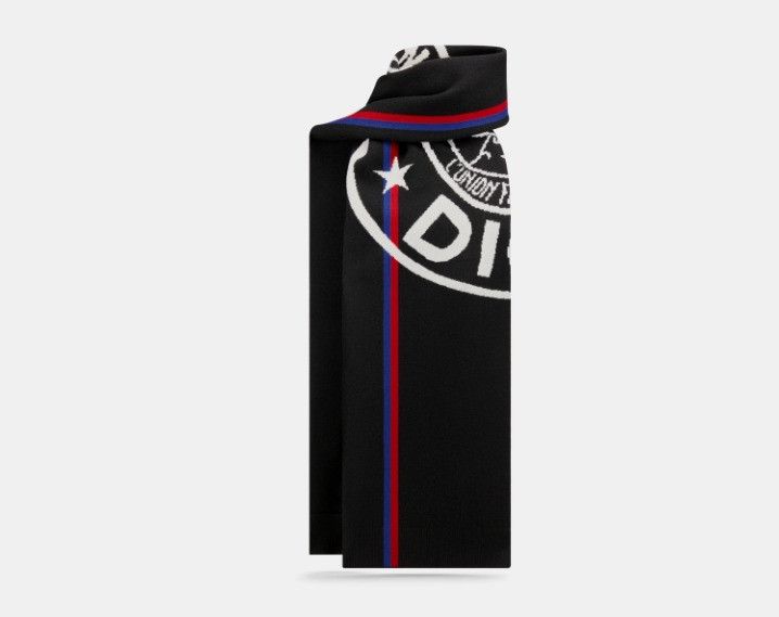 o1w1db10425 34UFO25 Size: OS / Union Scarf in Black